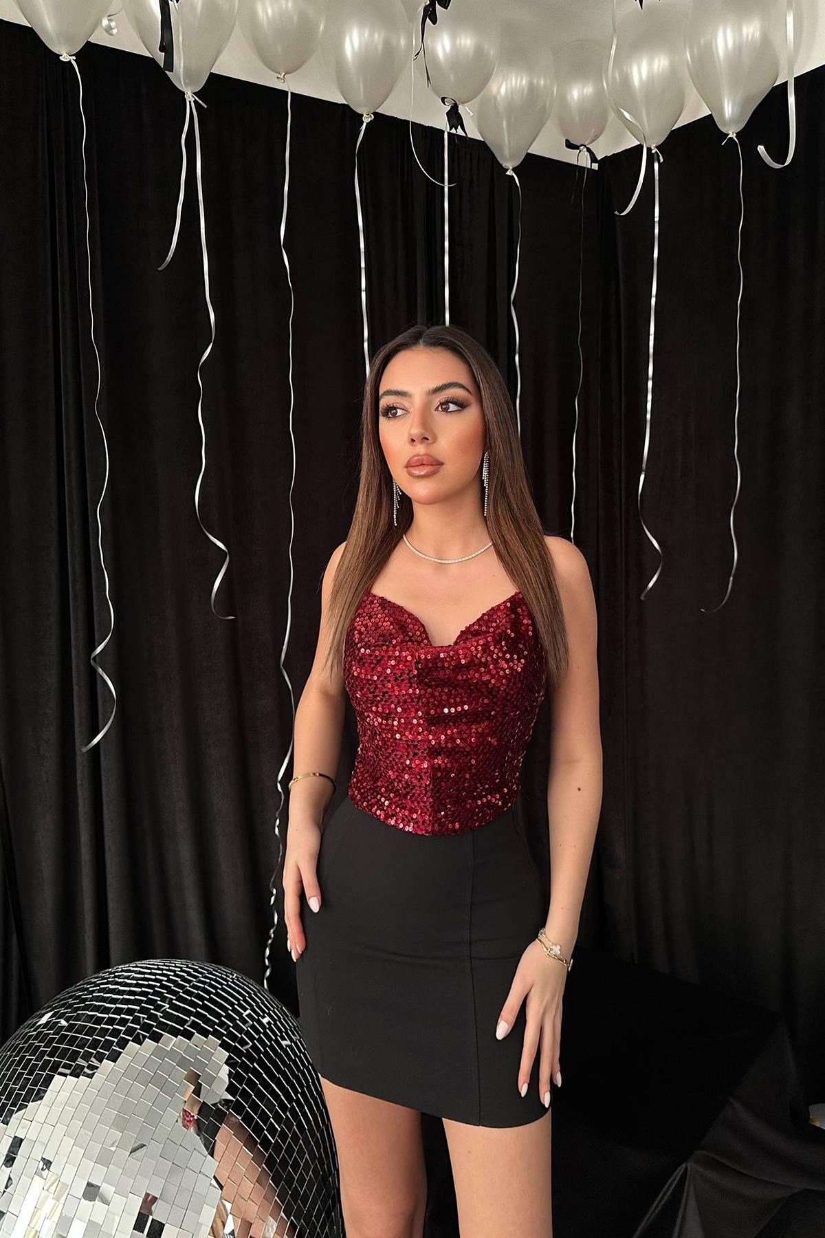 Bordo Askılı Degaje Bluz