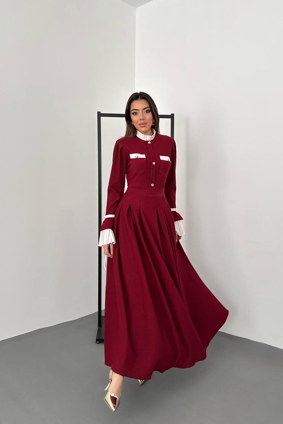 Bordo Pilise Detaylı Elbise