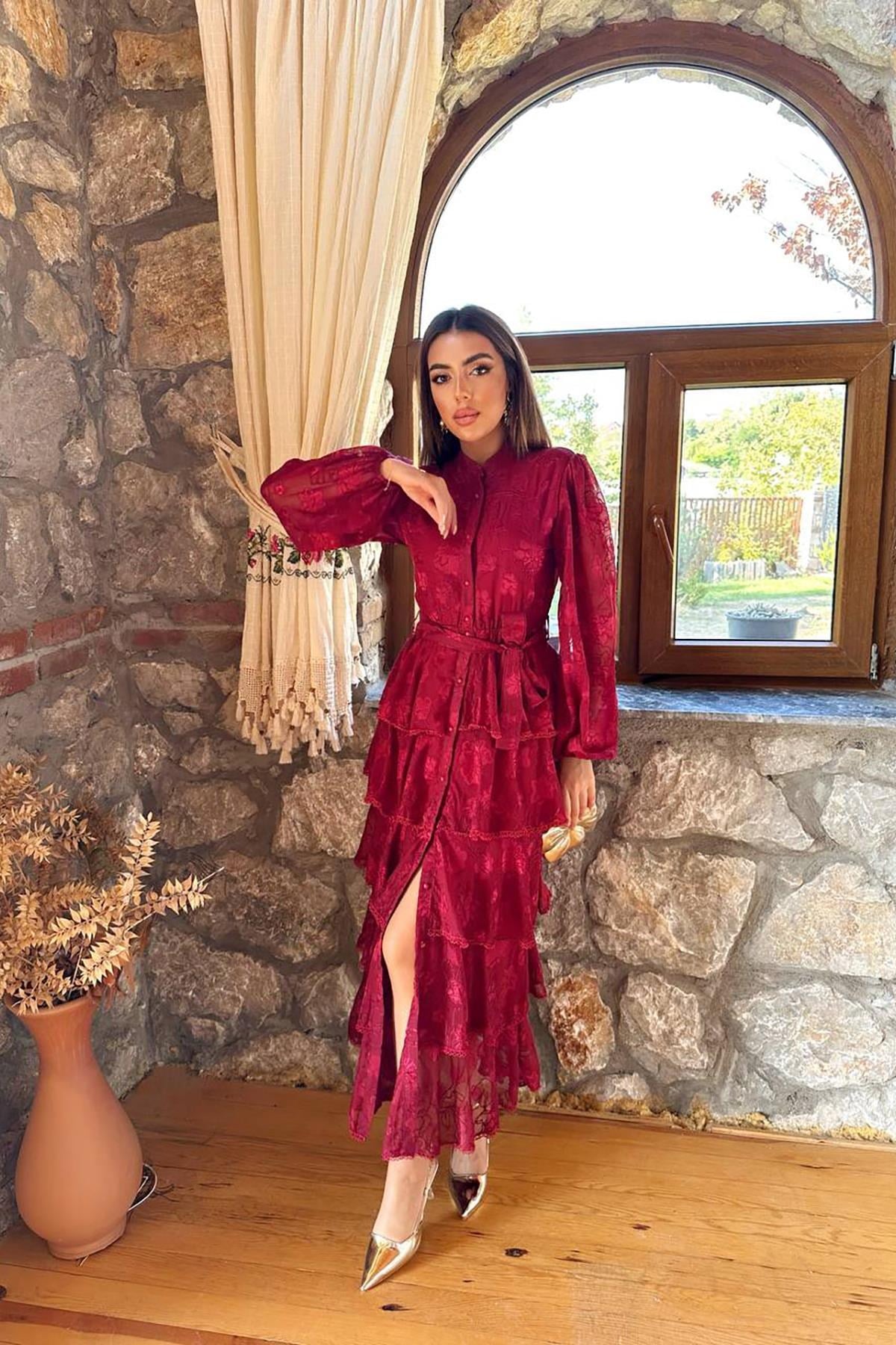 Bordo Valonlu Şeritli Kat Kat Elbise