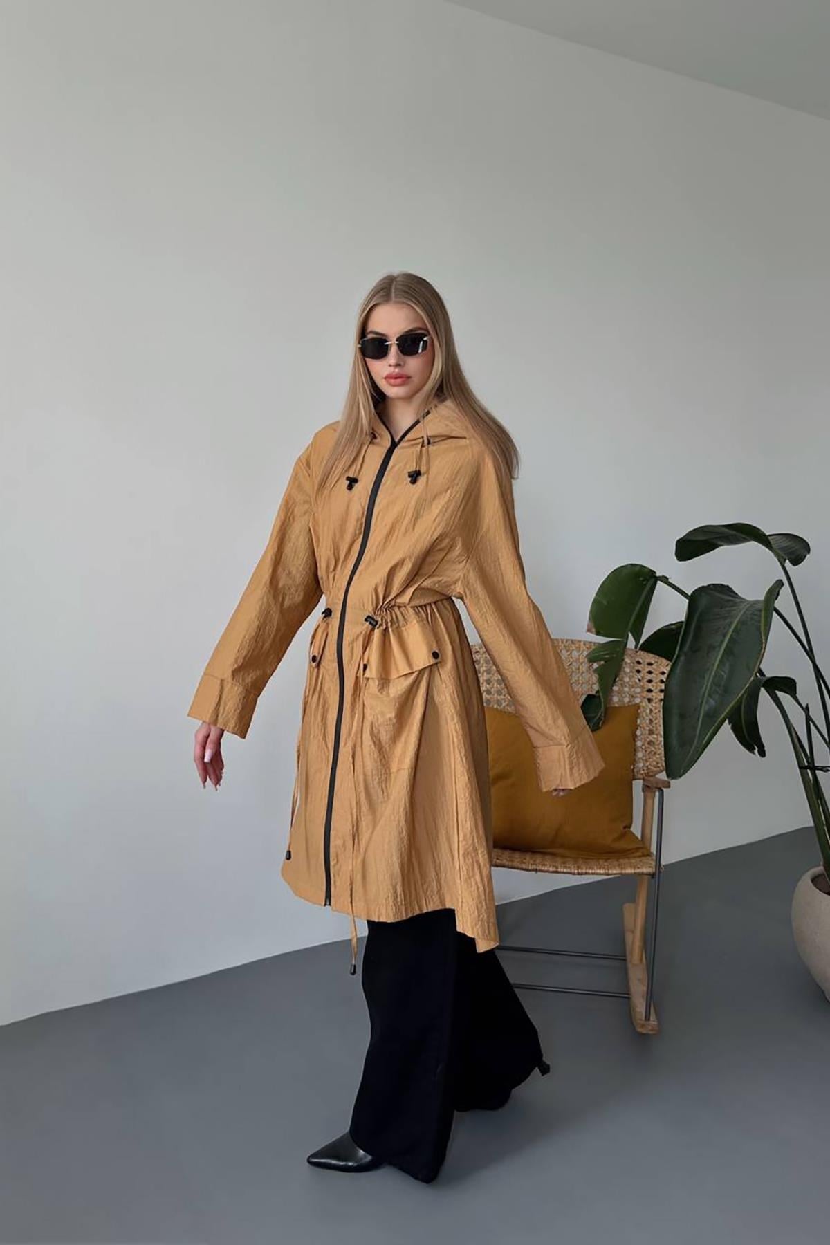 Camel Askı Detaylı Trençkot