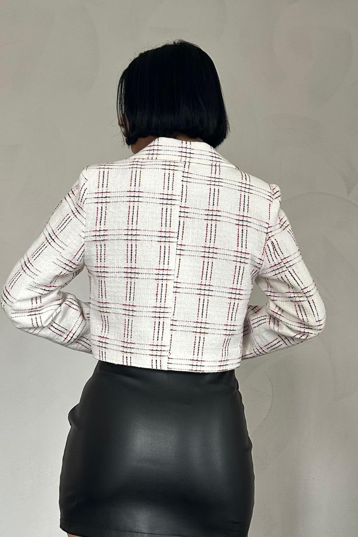 Ekru Crop Ceket