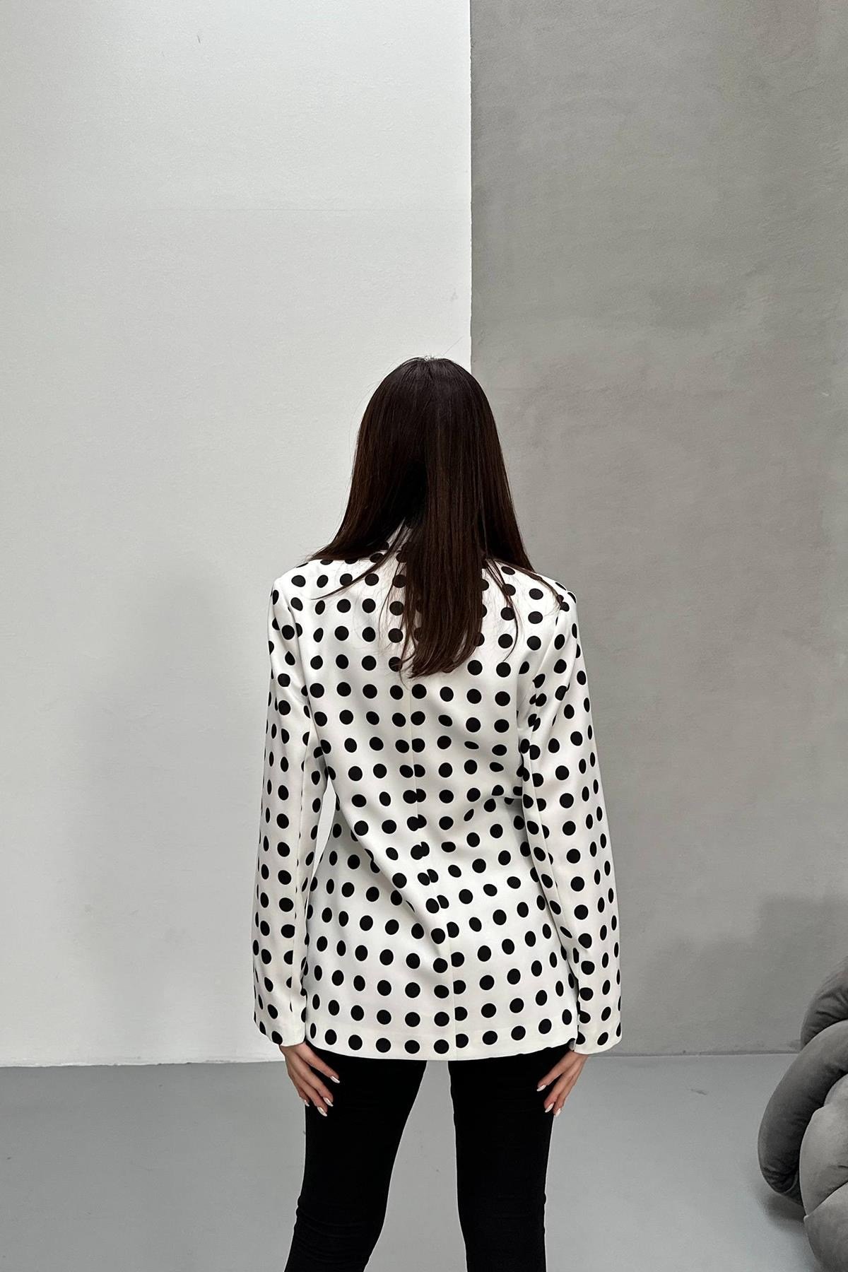 Ekru Puantiyeli Blazer Ceket