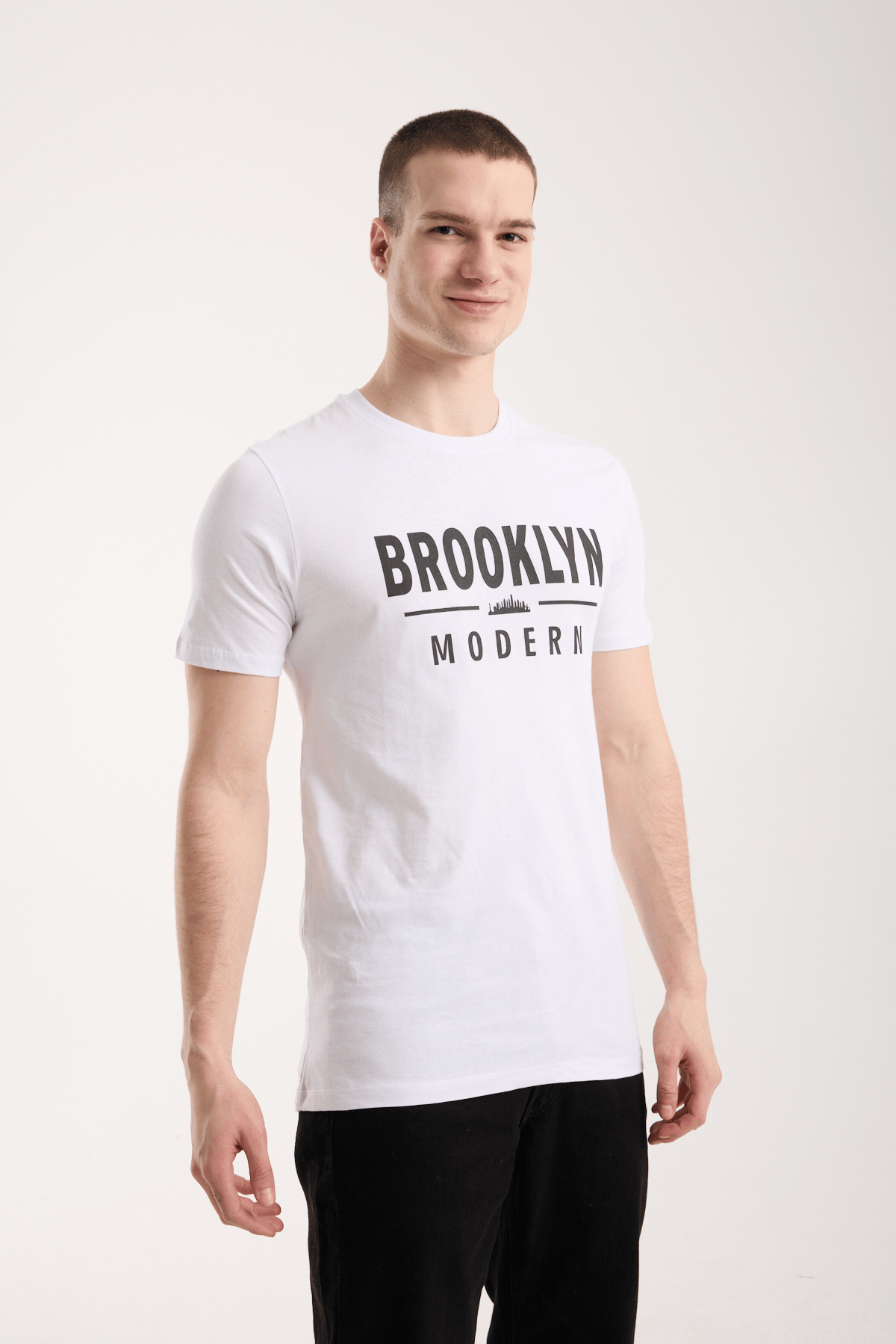 Erkek Rahat Kesim Yazı Detaylı T-Shirt
