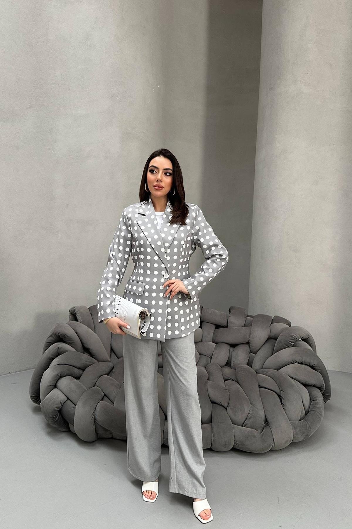 Gri Puantiyeli Blazer Ceket