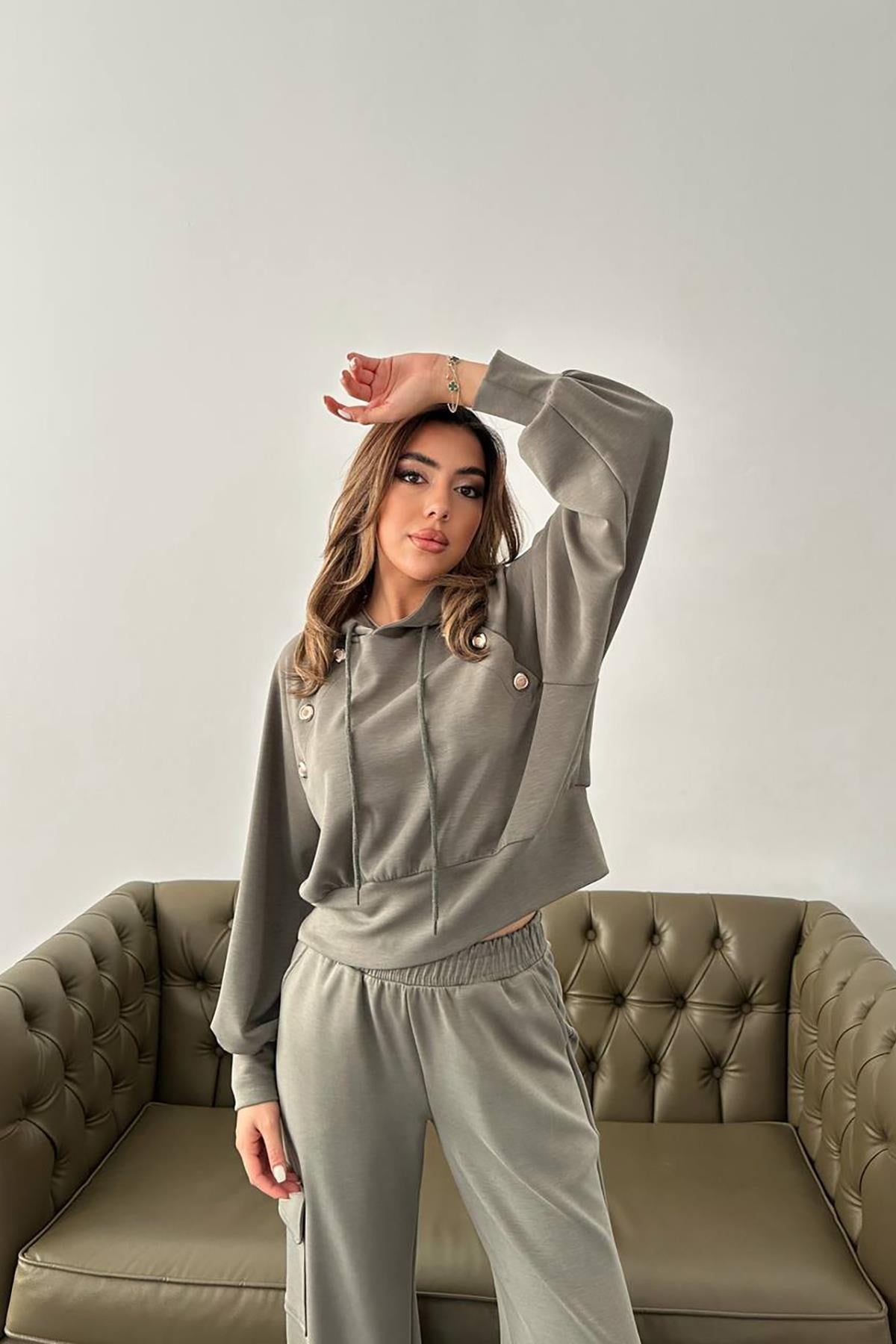 Haki Kapüşonlu Sweatshirt Ve Kargo Pantolon Takım