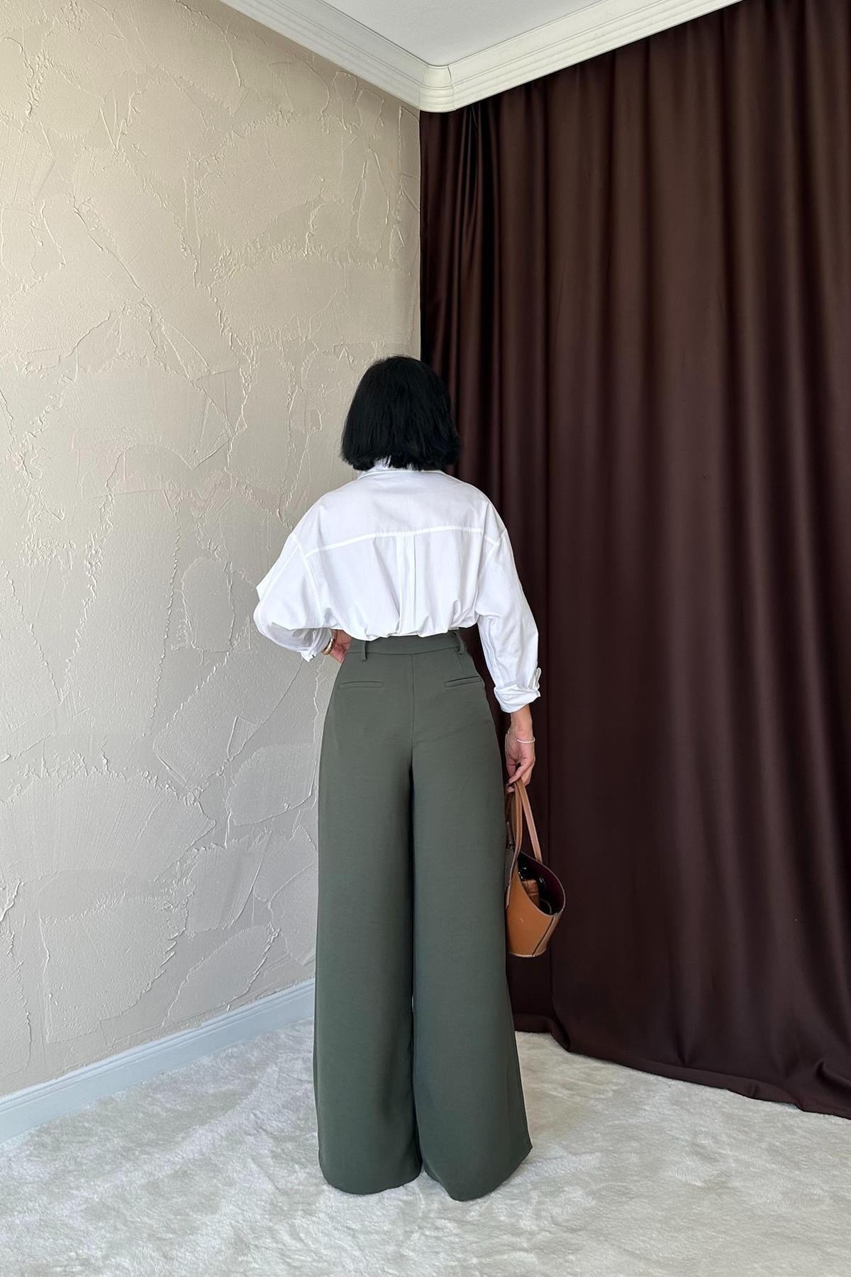 Haki Pileli Comfort Pantolon