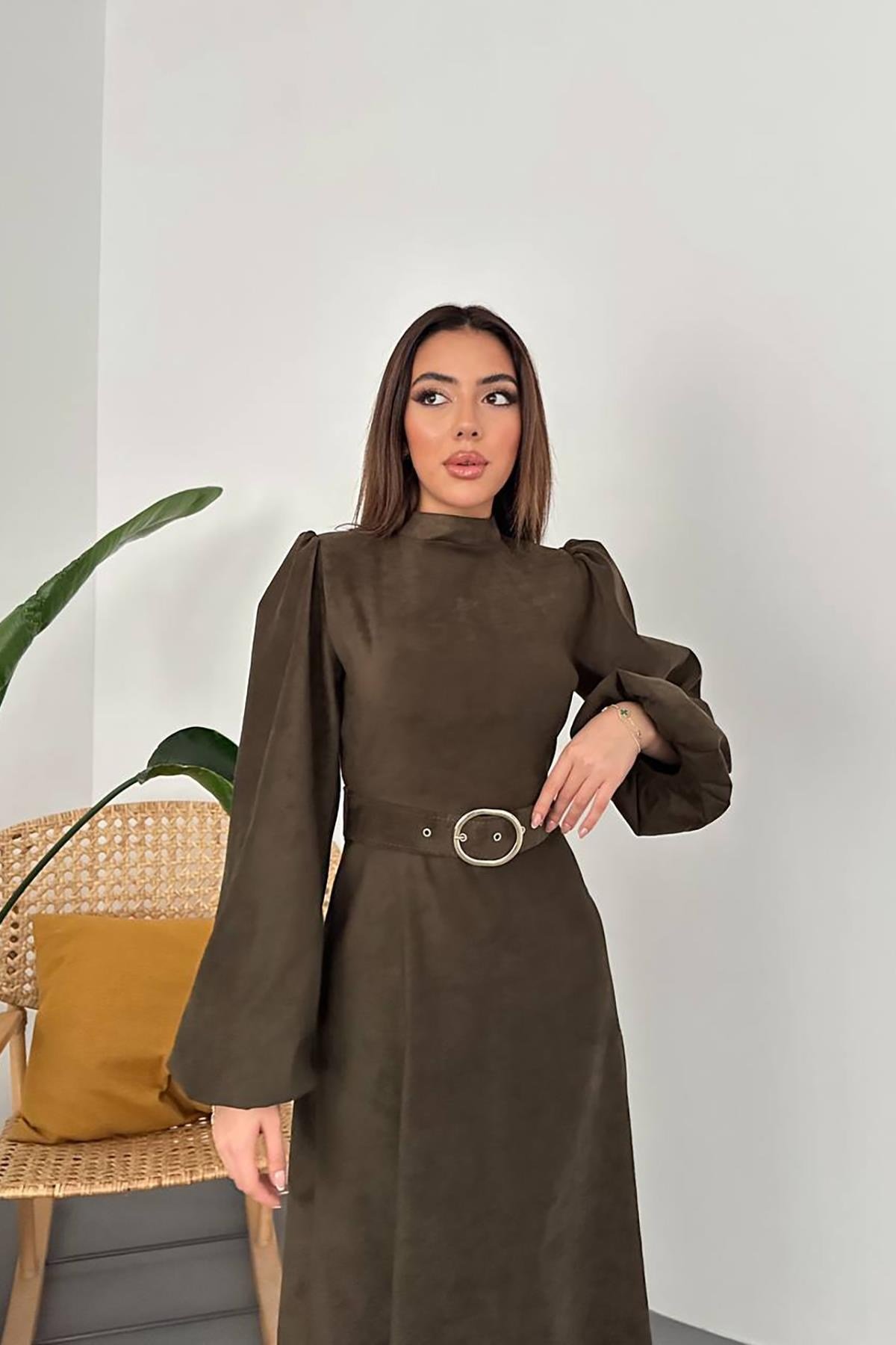 Haki Toka Detaylı Kemerli Elbise