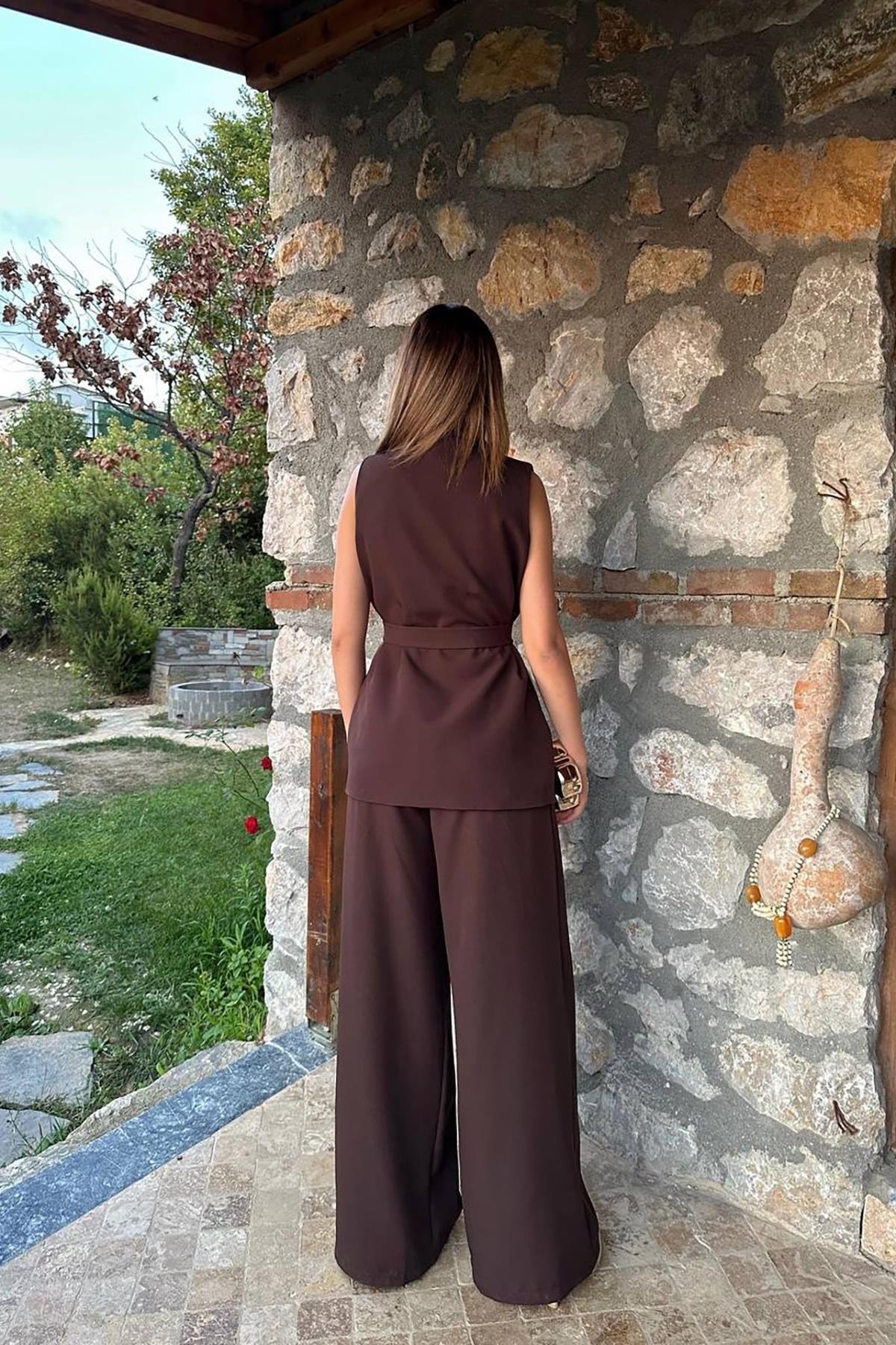 Kahverengi Atlas Yelek Pantolon Takımı