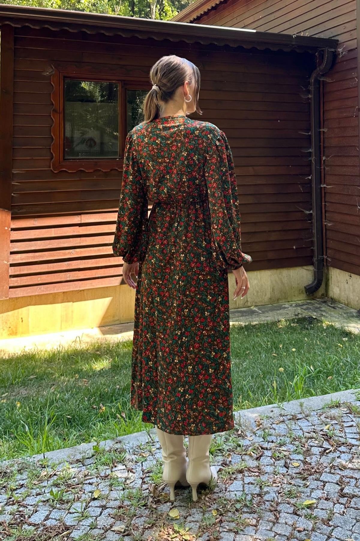 Kahverengi Beli Büzgülü Elbise