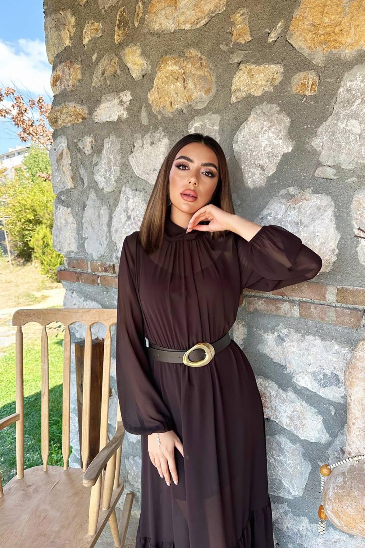 Kahverengi Eteği Fırfırlı Şifon Elbise