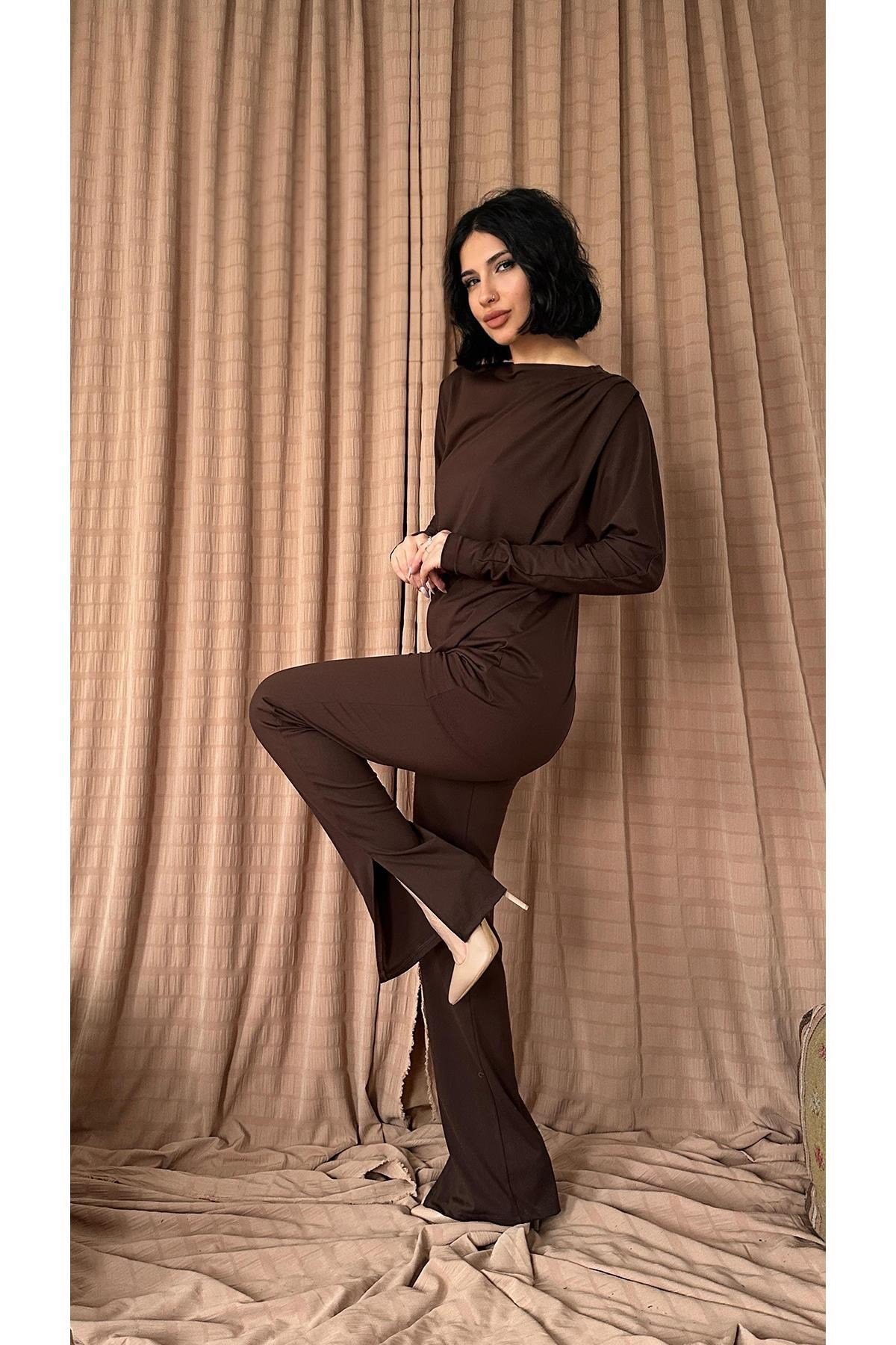 Kahverengi Pile Detaylı Bluz Ve Pantolon Takım