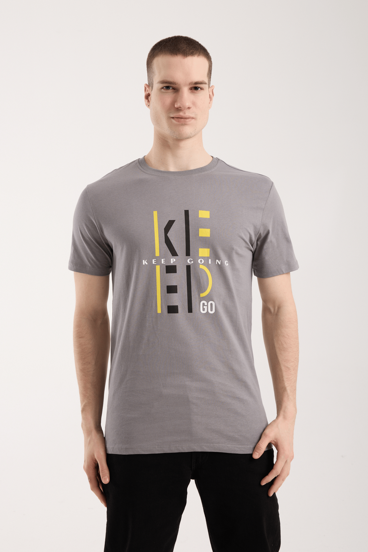 Keep Going Urban Baskılı Erkek Tişört – Sportif Günlük Stil