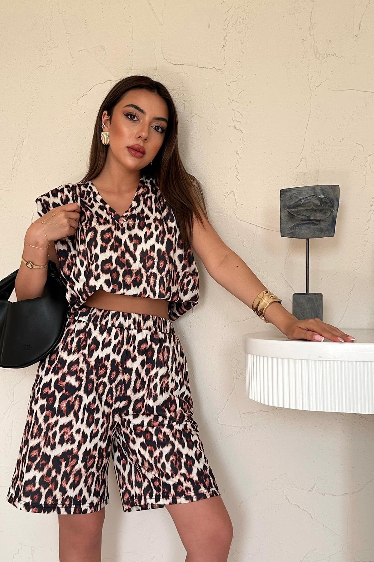 Leopar Çizgili Şortlu Takım