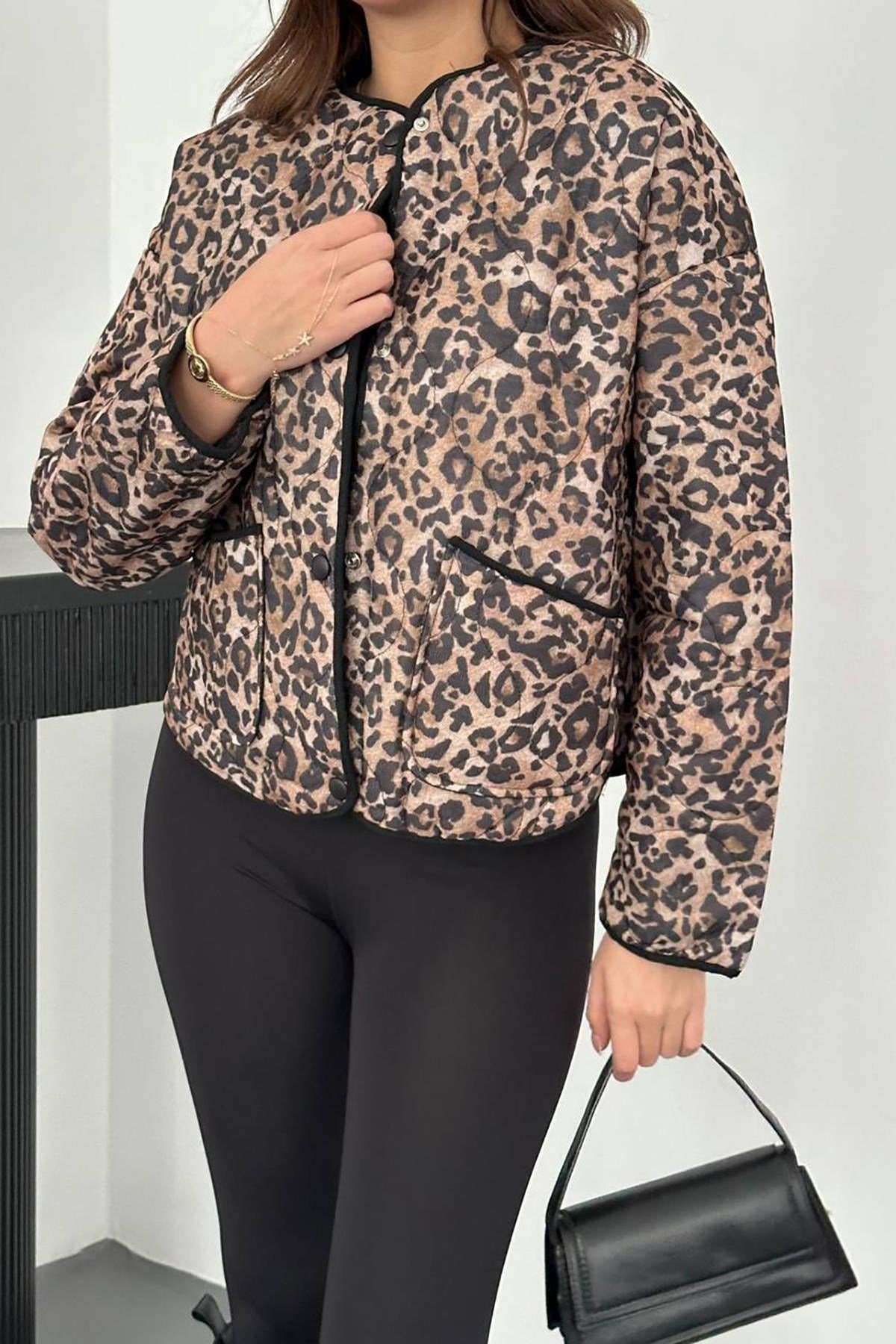 Leopar Leopar Desenli Kapitone Ceket