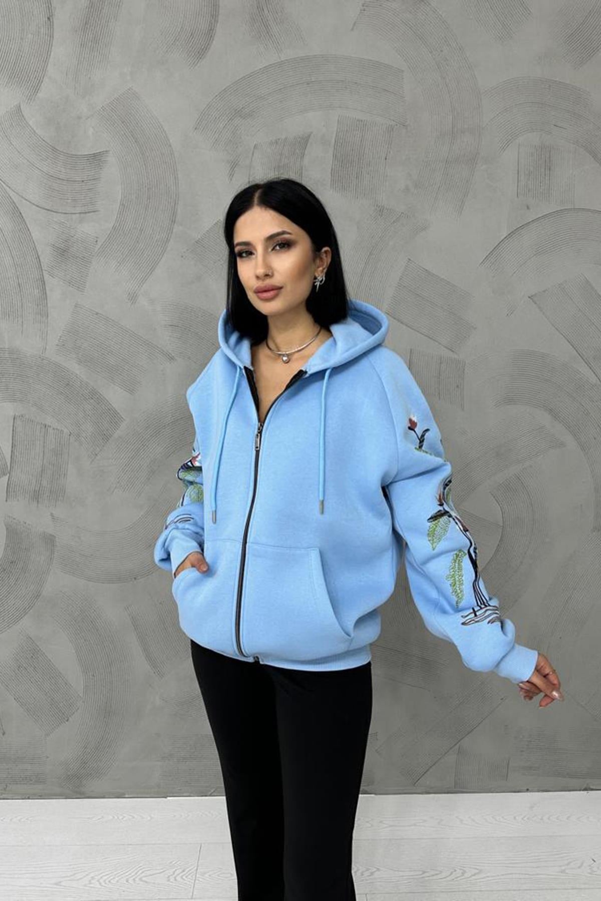 Mavi Nakışlı Sweatshirt