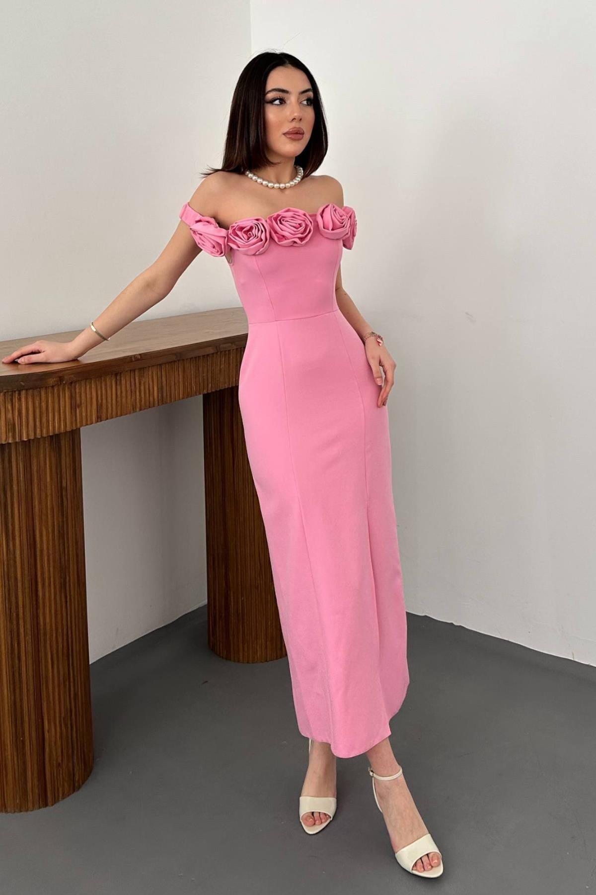 Pembe Madonna Yaka Güllü Elbise