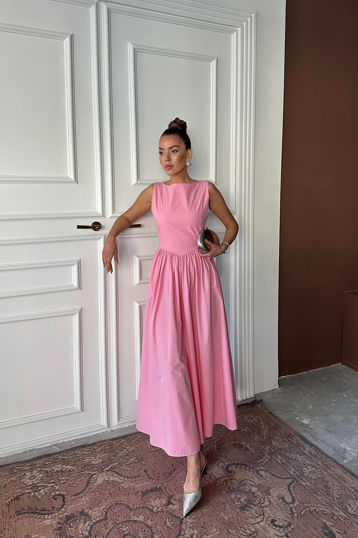 Pembe Uzun Büzgülü Elbise