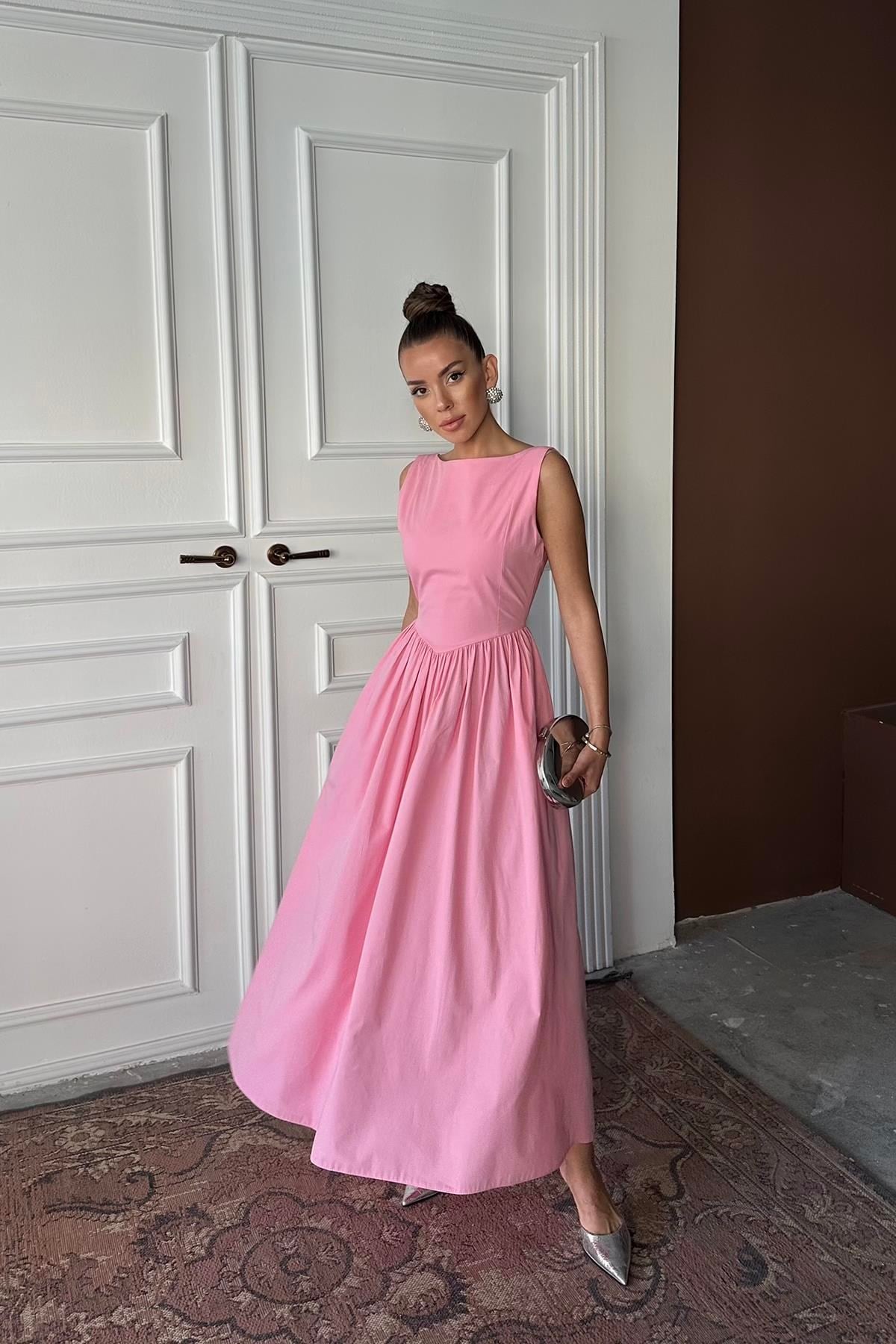 Pembe Uzun Büzgülü Elbise