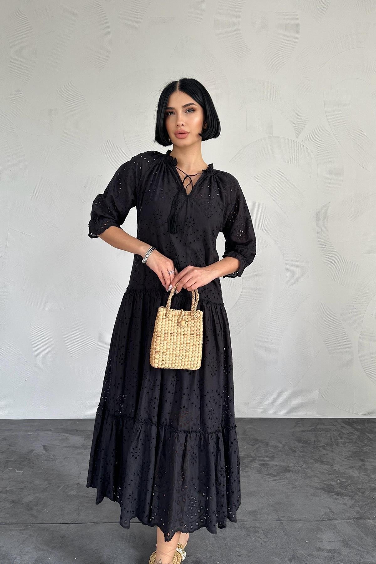 Siyah Dantelli New Elbise