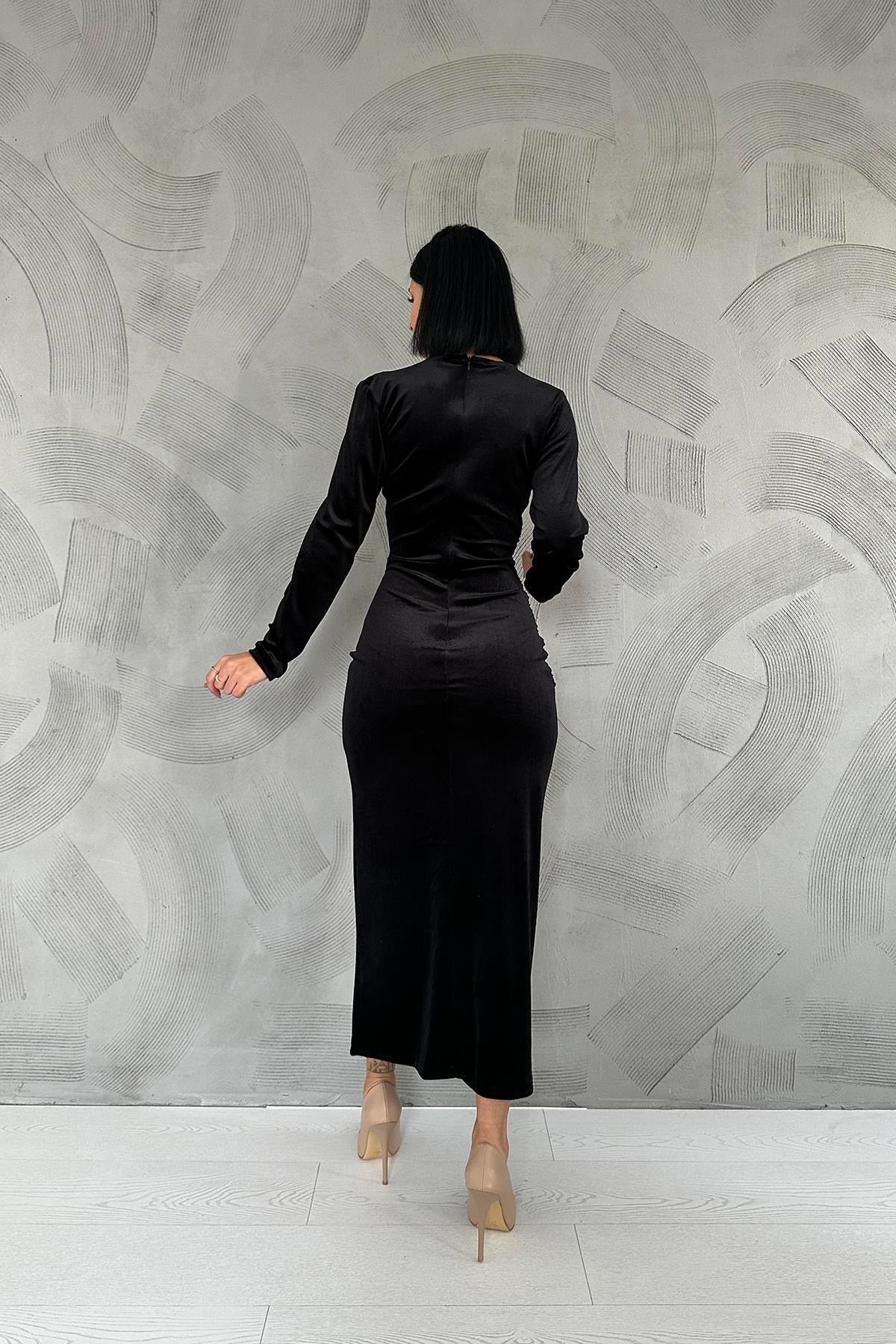 Siyah Kadife Dik Yaka Elbise