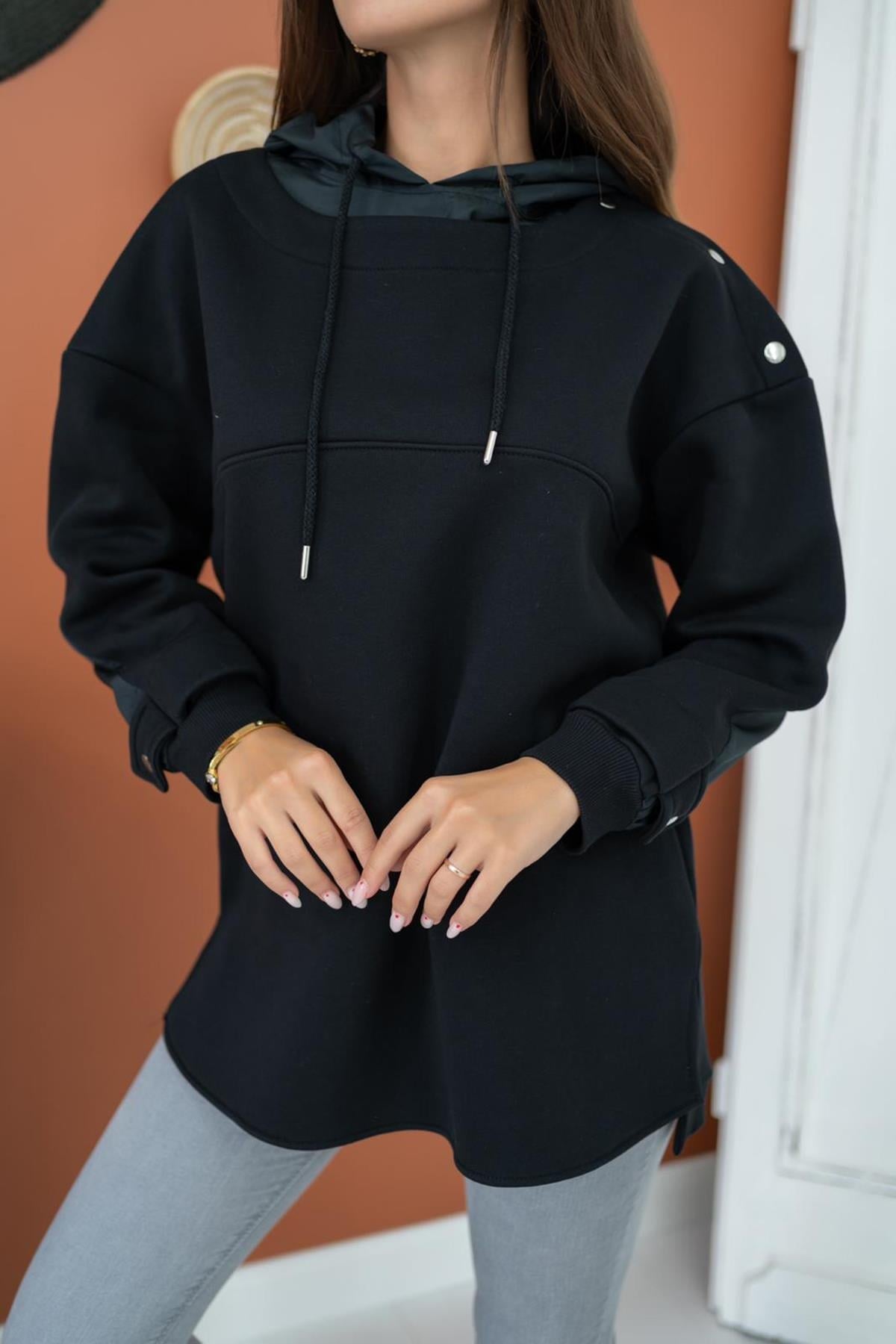 Siyah Kapüşonlu Garni Detay Sweatshirt