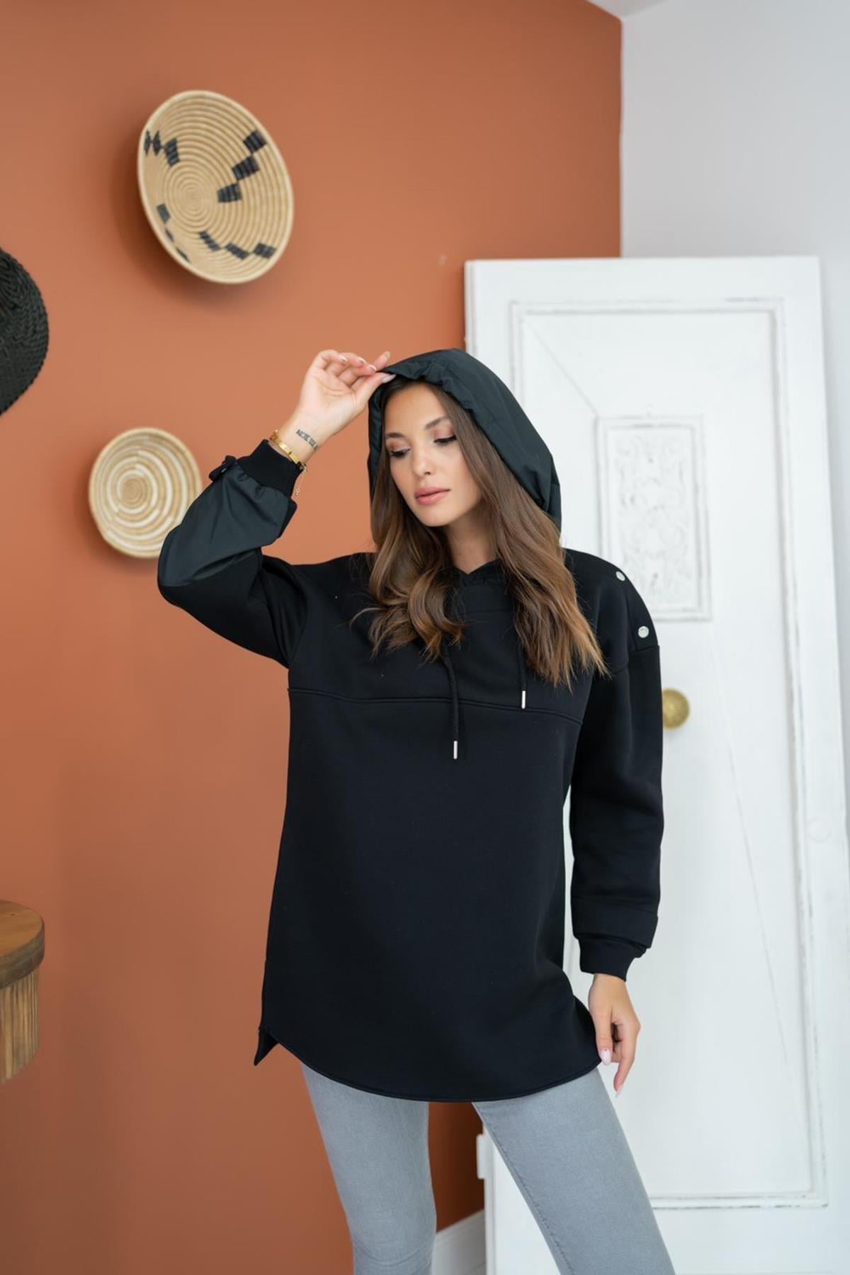 Siyah Kapüşonlu Garni Detay Sweatshirt