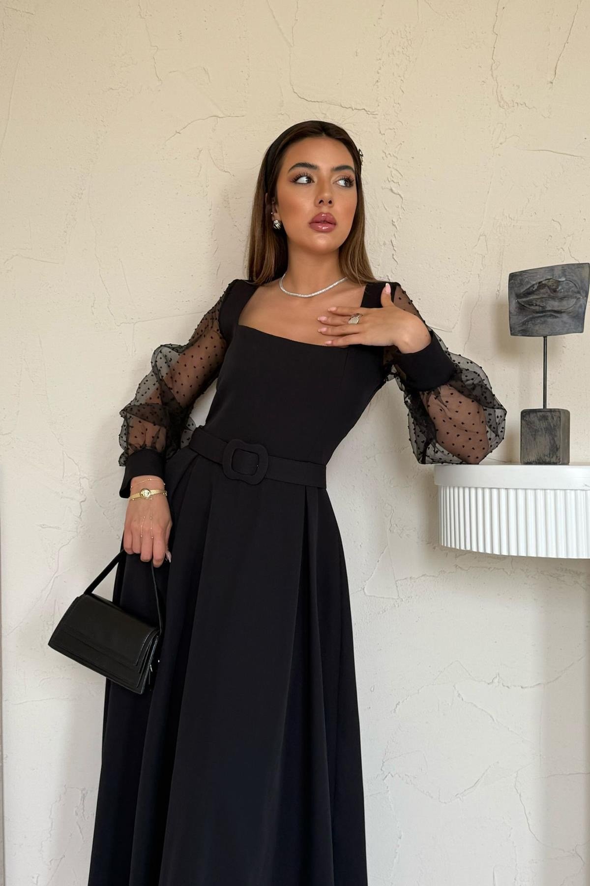 Siyah Kolları Organze Kuplu Elbise