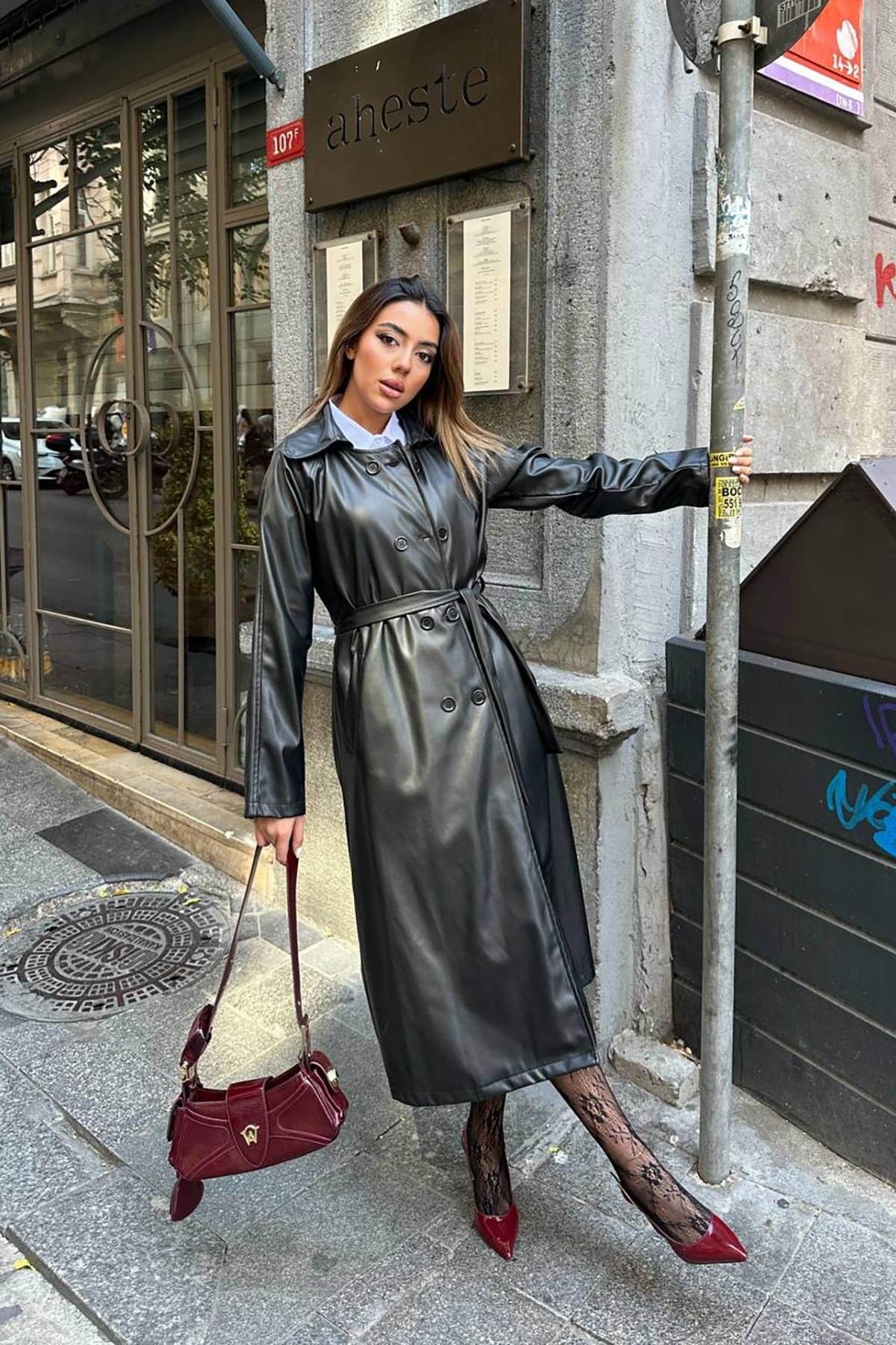 Siyah Reglan Kol Trençkot