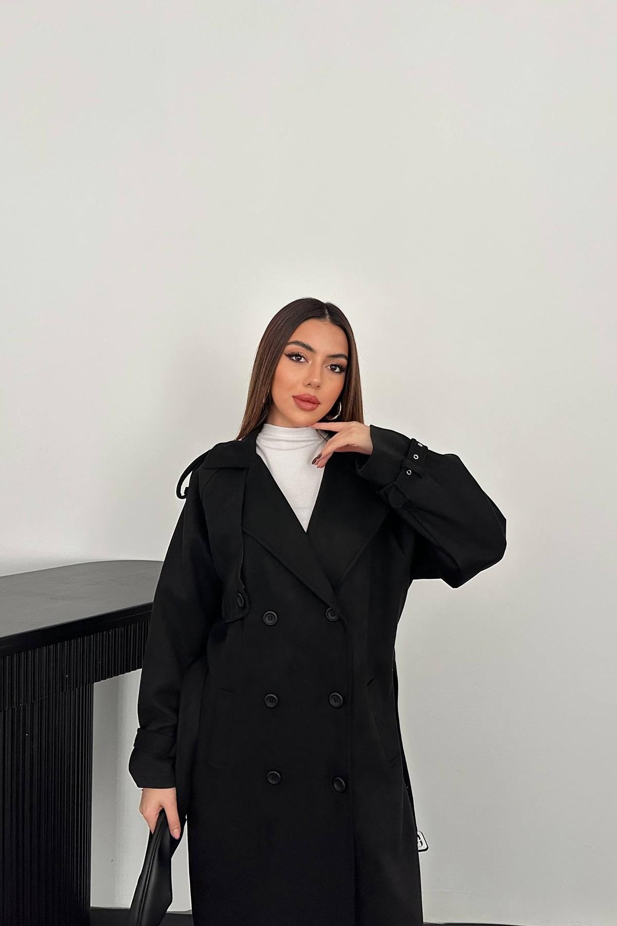 Siyah Reglan Kollu Süet Trençkot
