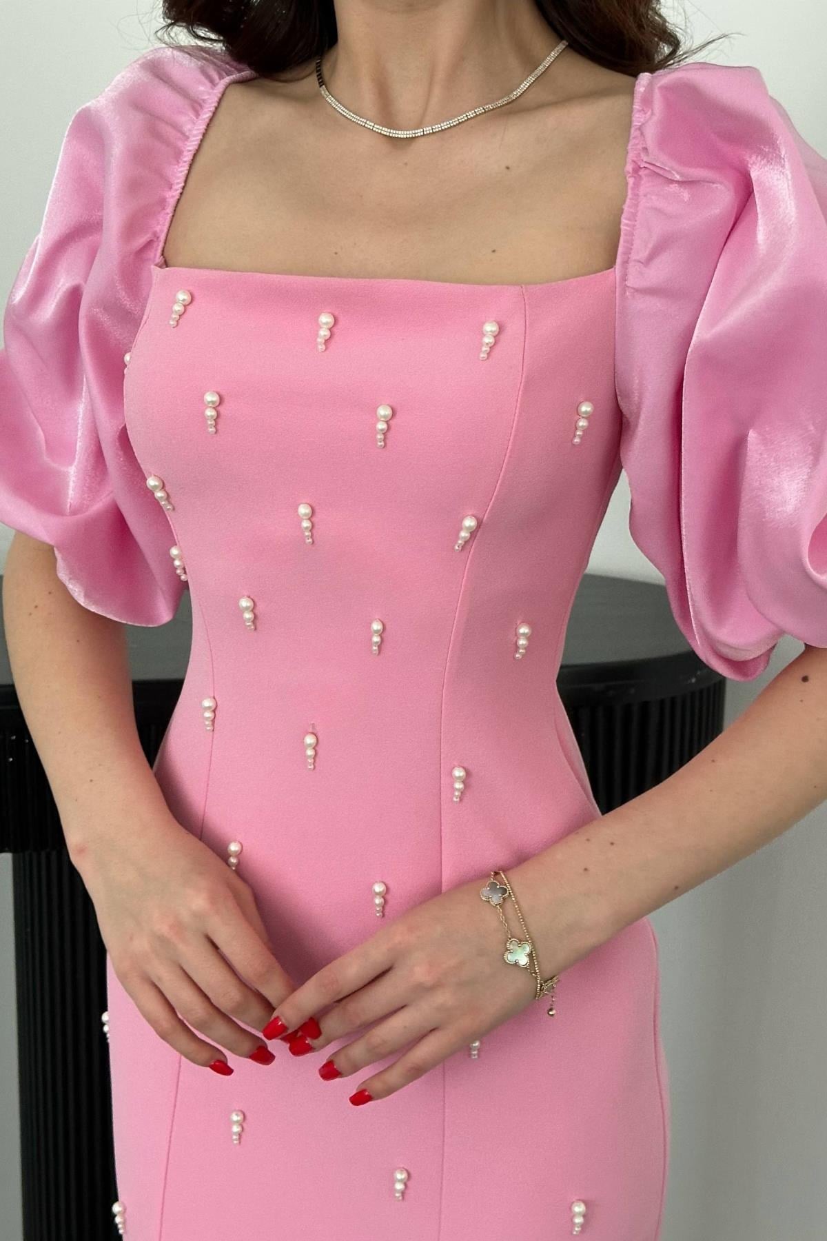 Toptan Pembe İşlemeli Kolu Garnili Elbise