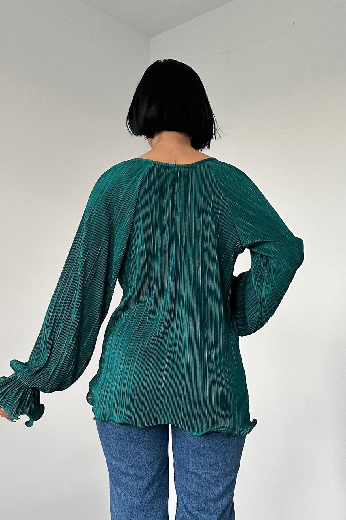 Zümrüt Reglan Kol Piliseli Bluz