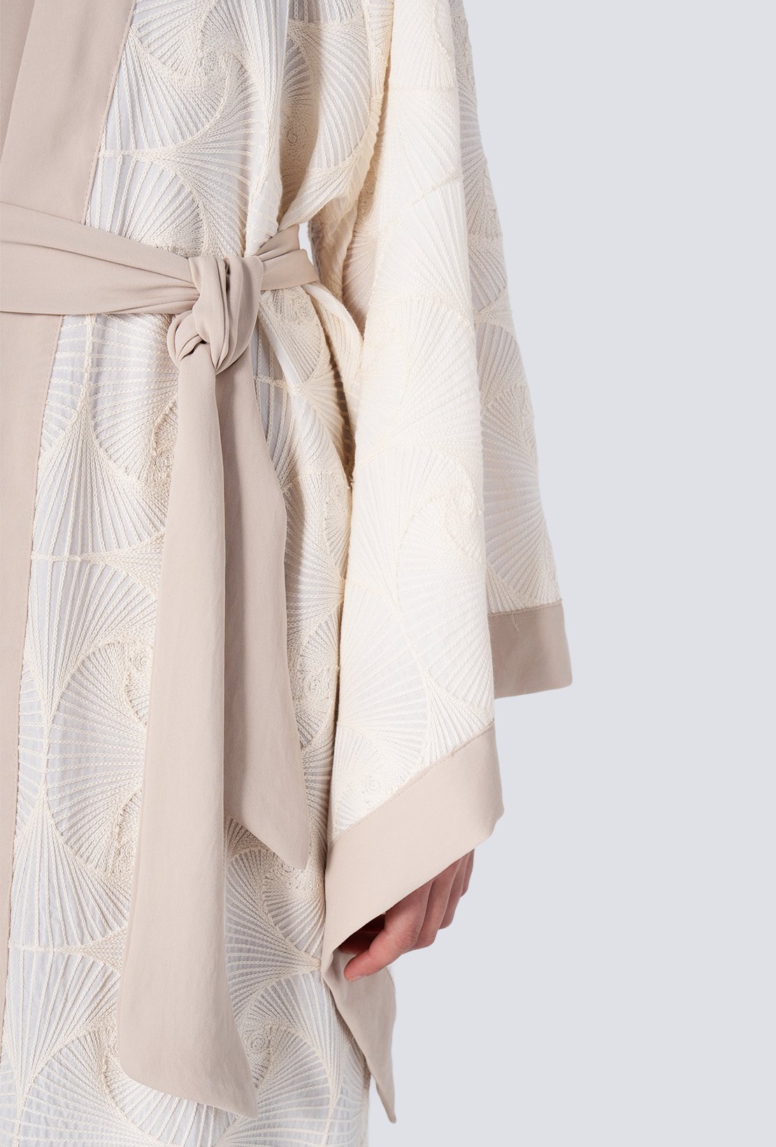 Dokuma Detaylı Kimono