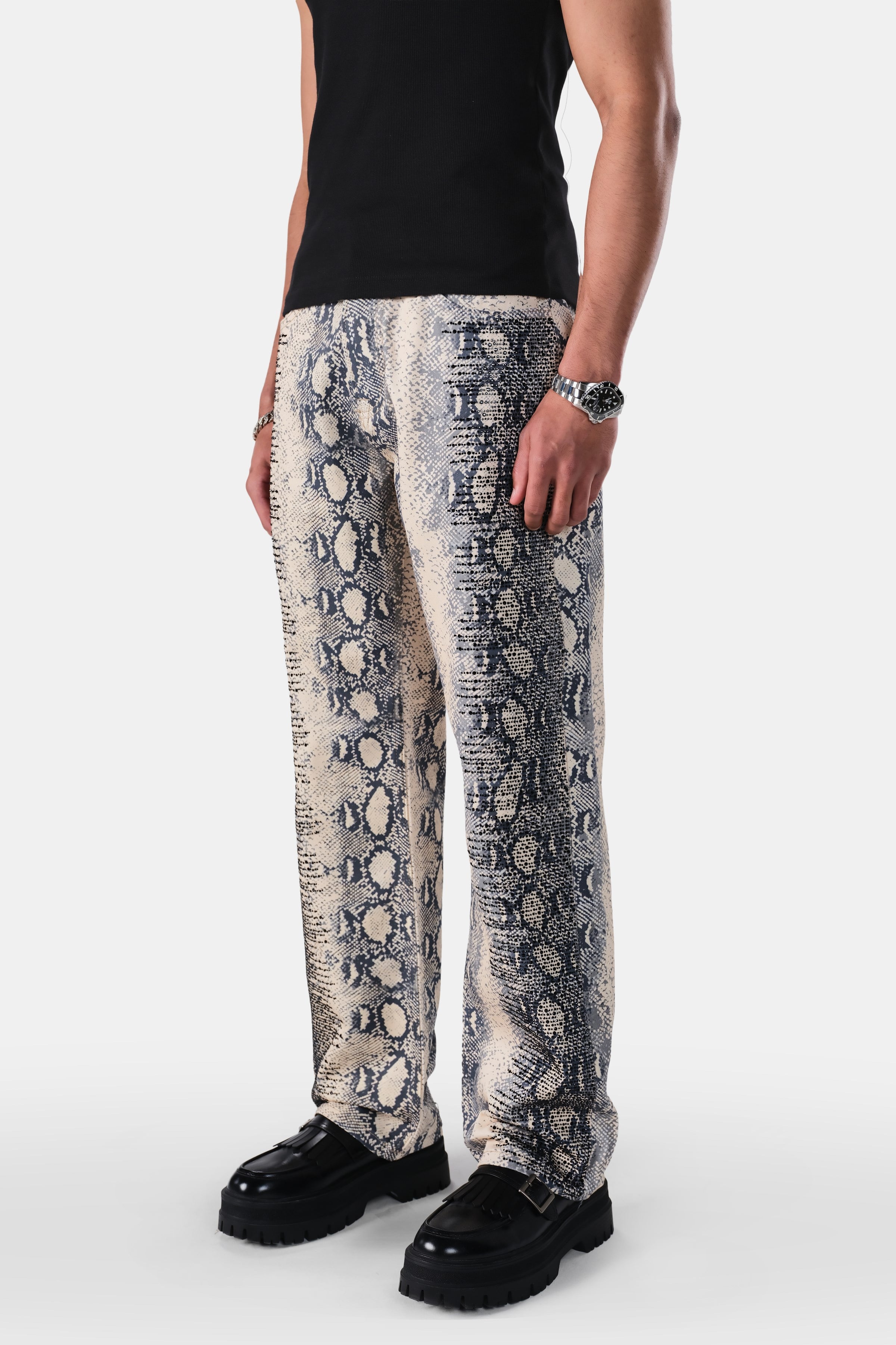 Siyah Taş Detaylı Baskılı Baggy Jean
