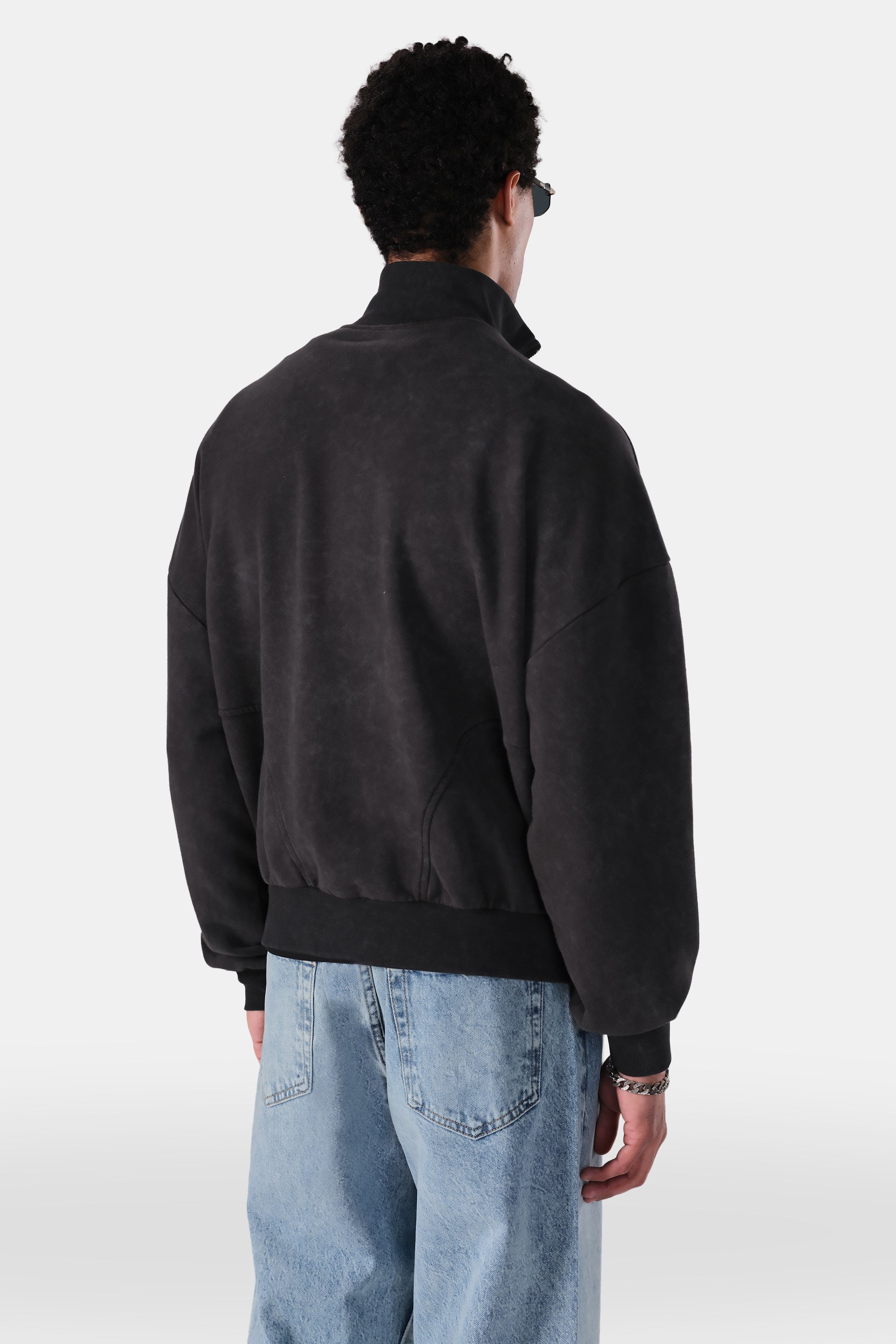 Yıkama Detaylı Fermuarlı Sweatshirt