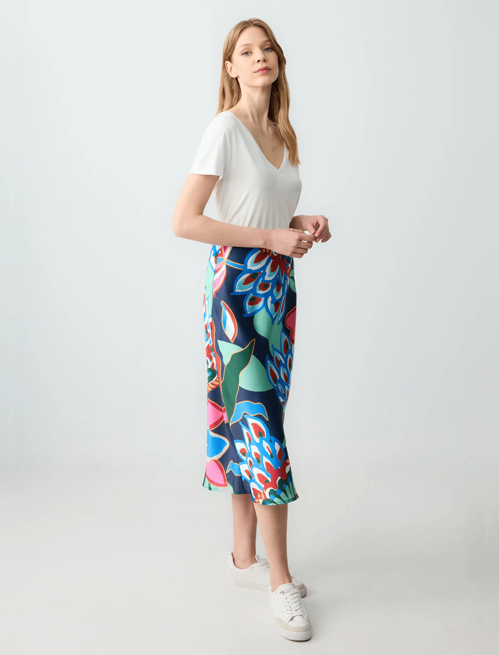 Desenli İnce Midi Boy Etek