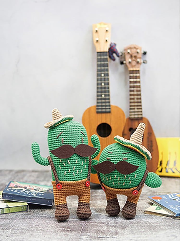 Amigurumi Oyuncaklar Koleksiyonu Kitabı
