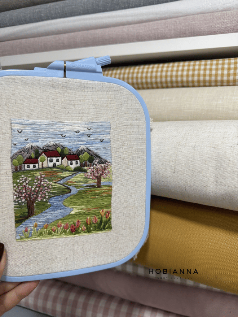 FL11 Natural Linen Width:180cm, 36Ct