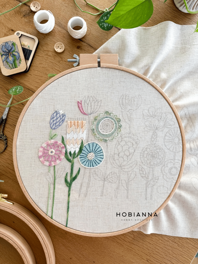 FL11 Natural Linen Width:180cm, 36Ct