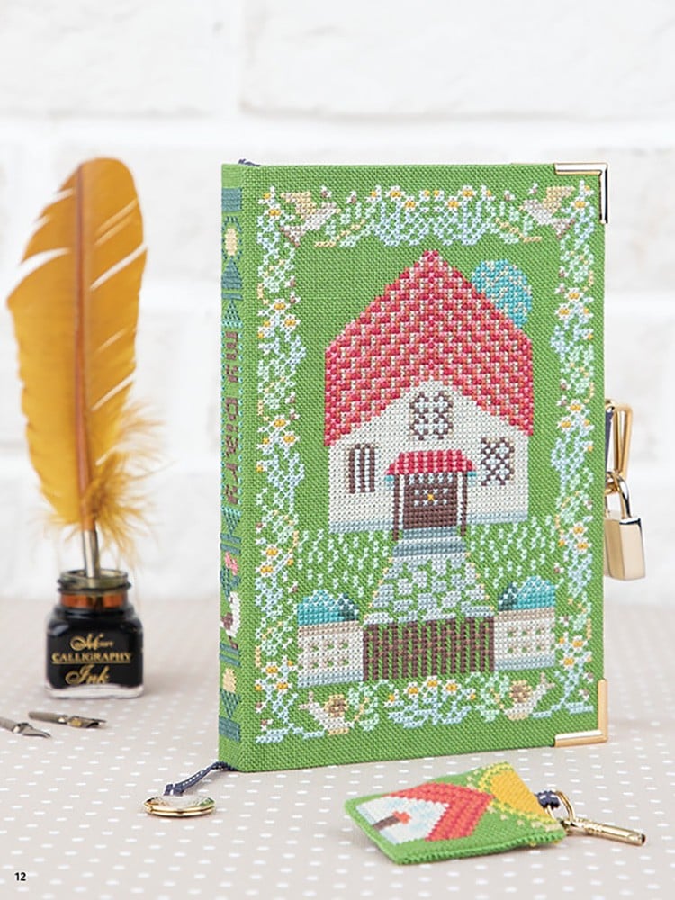 Happy Days Cross Stitch Kanaviçe Kitabı (İngilizce)