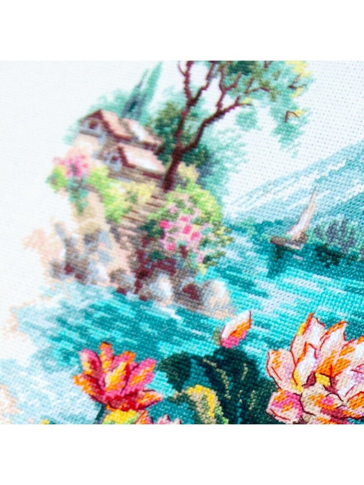 Magic Needle Açan Lotuslar Kanaviçe Kiti - 70-01