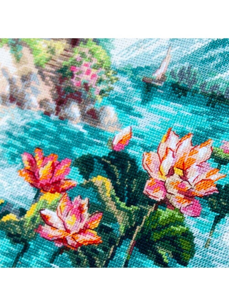 Magic Needle Açan Lotuslar Kanaviçe Kiti - 70-01
