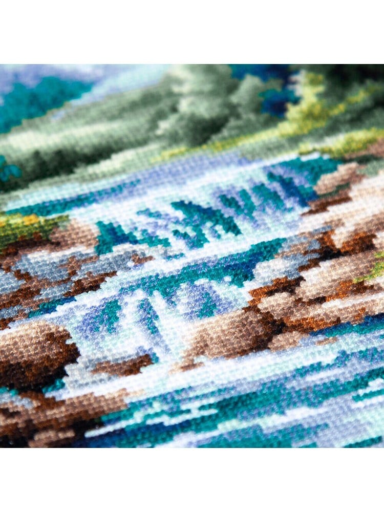 Magic Needle Dağ Deresi Kanaviçe Kiti - 70-43