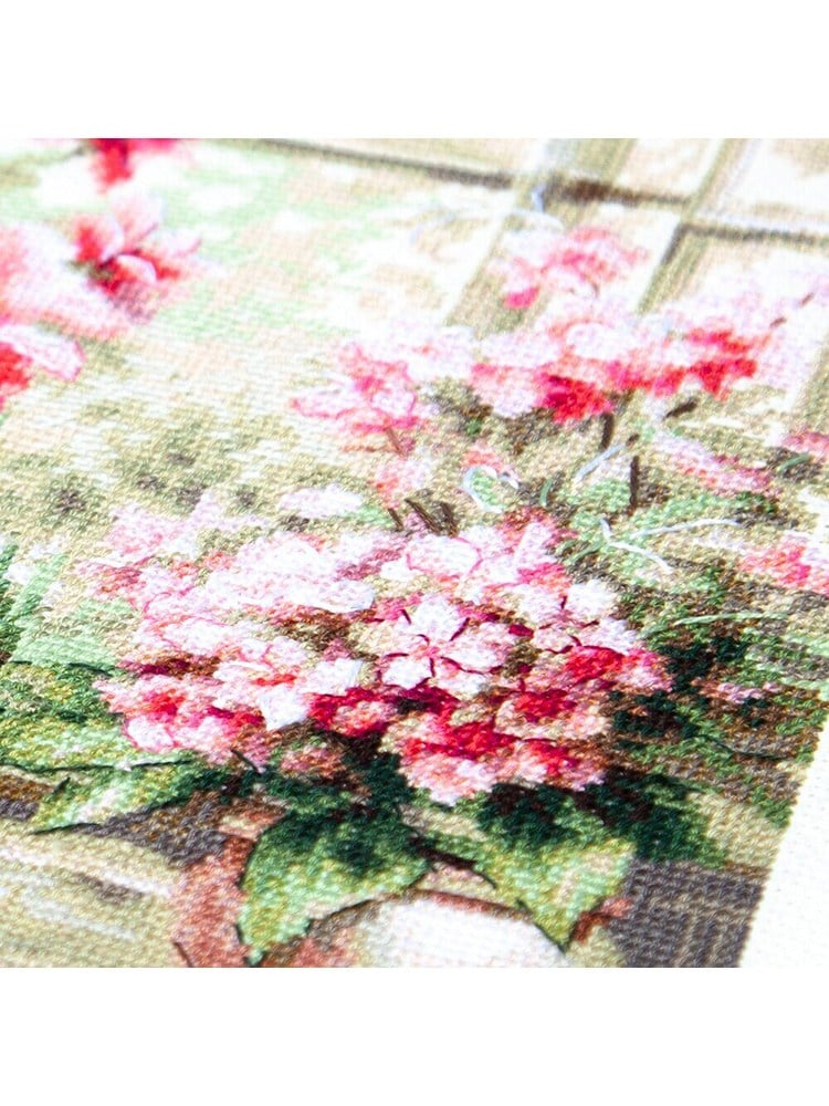 Magic Needle Pembe Sabah Kanaviçe Kiti - 70-34