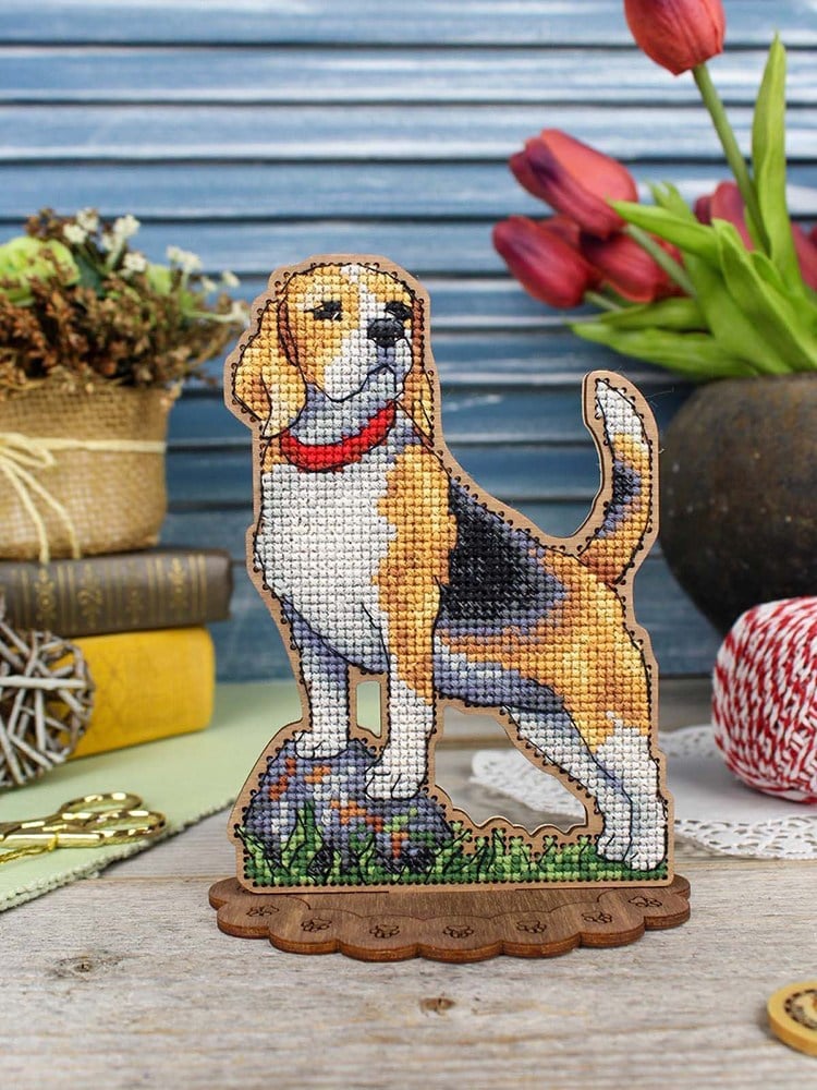 MP Studia Beagle Ahşap Etaminli Kanaviçe Kiti (Ahşap Taban, İplik ve Şema Dahil) - O-169