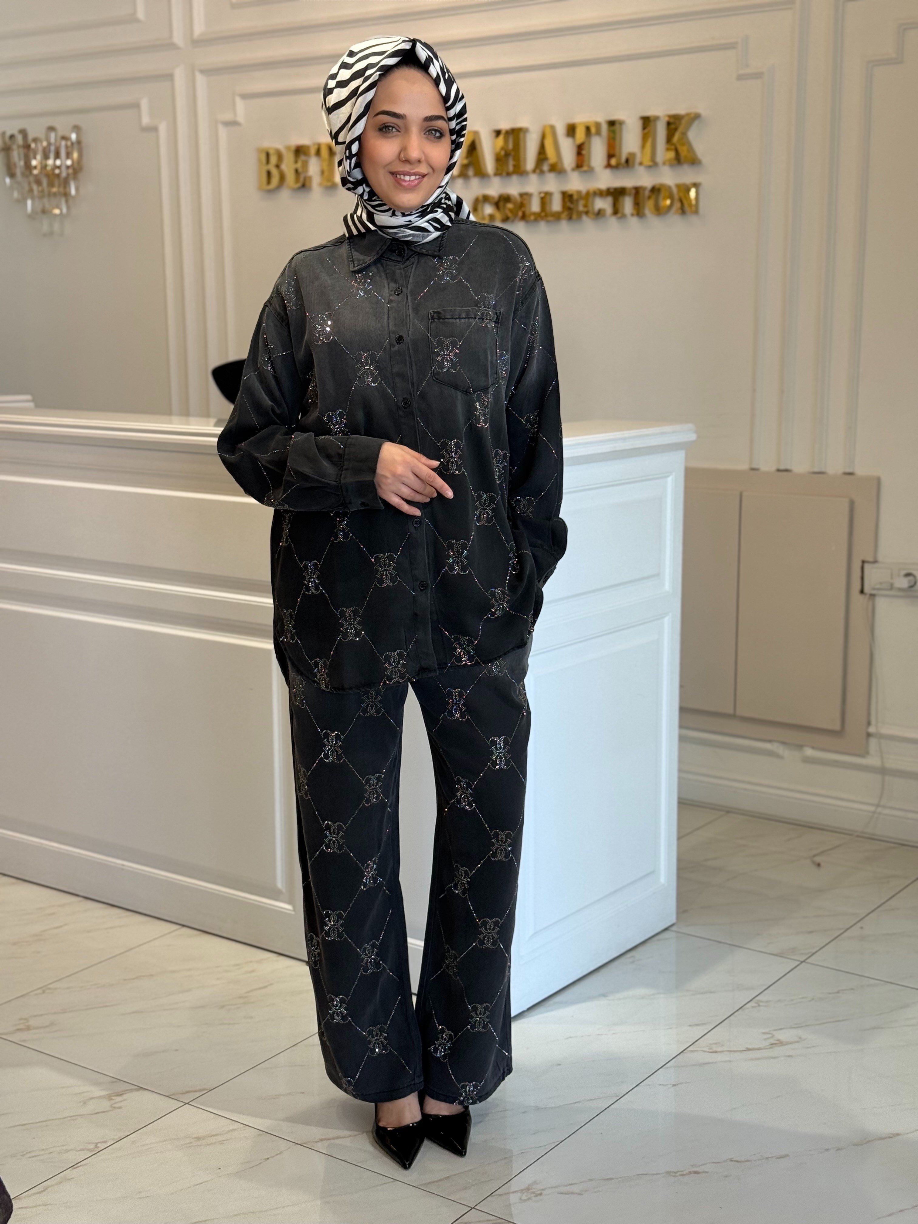 Ghısa Harf Taş İşlemeli Kot Takım Antrasit