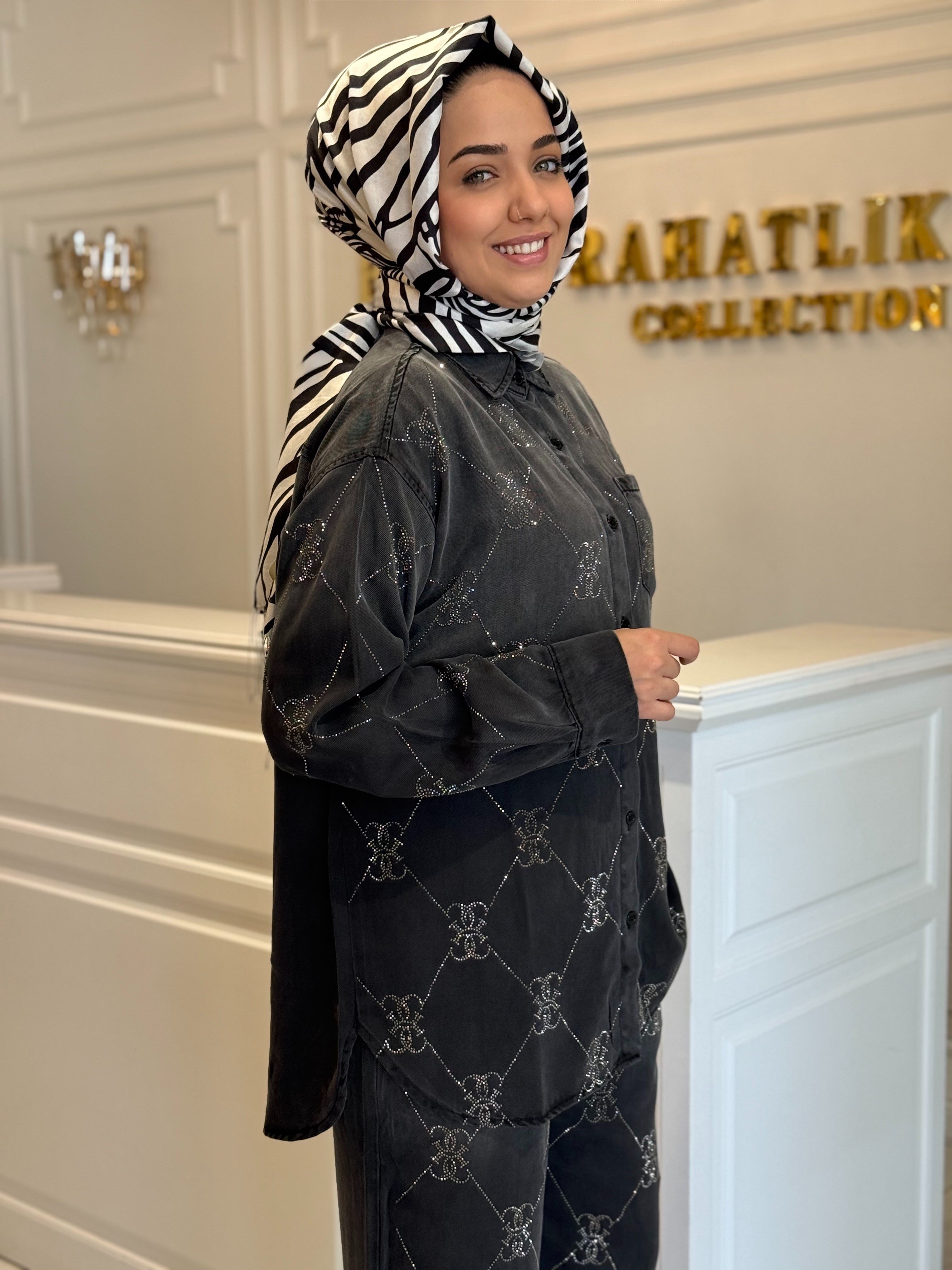 Ghısa Harf Taş İşlemeli Kot Takım Antrasit