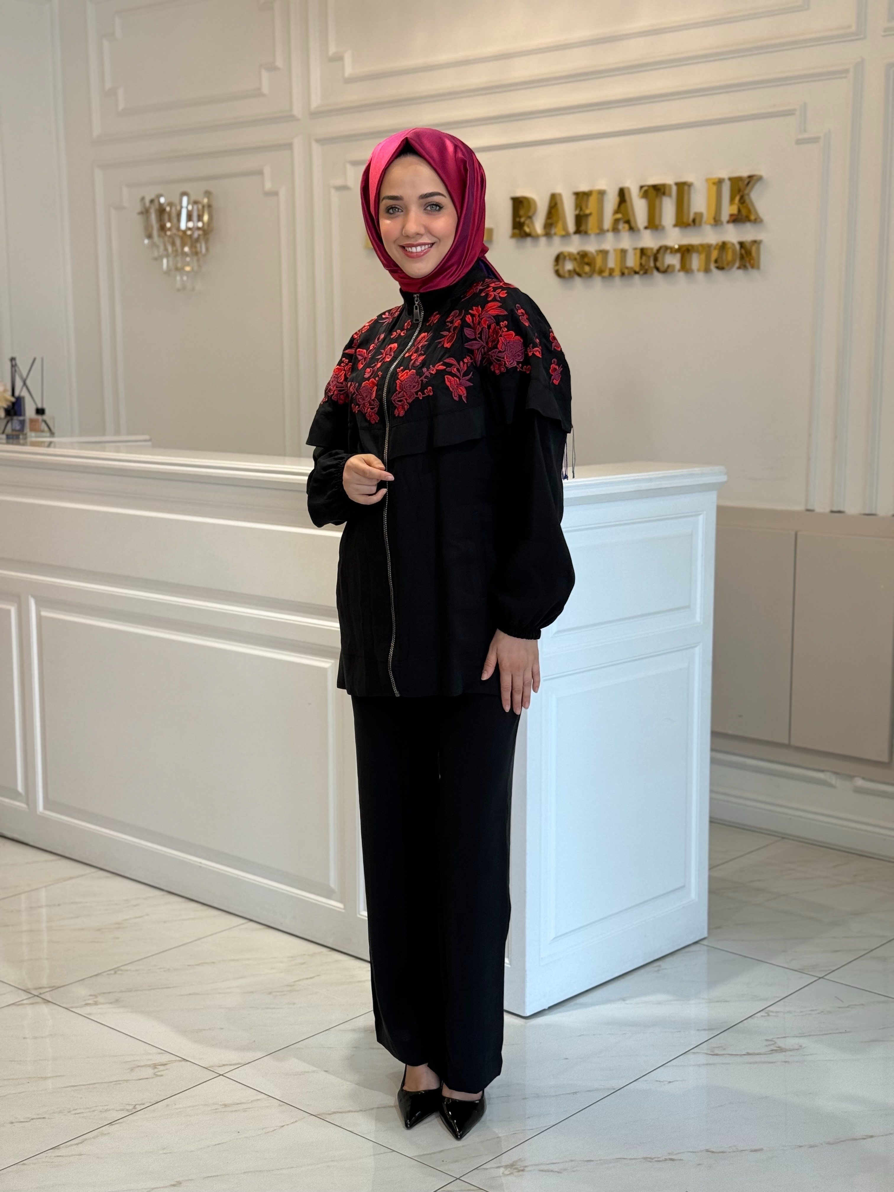 Mıssemramıss  Çiçek Nakış İşlemeli Takım