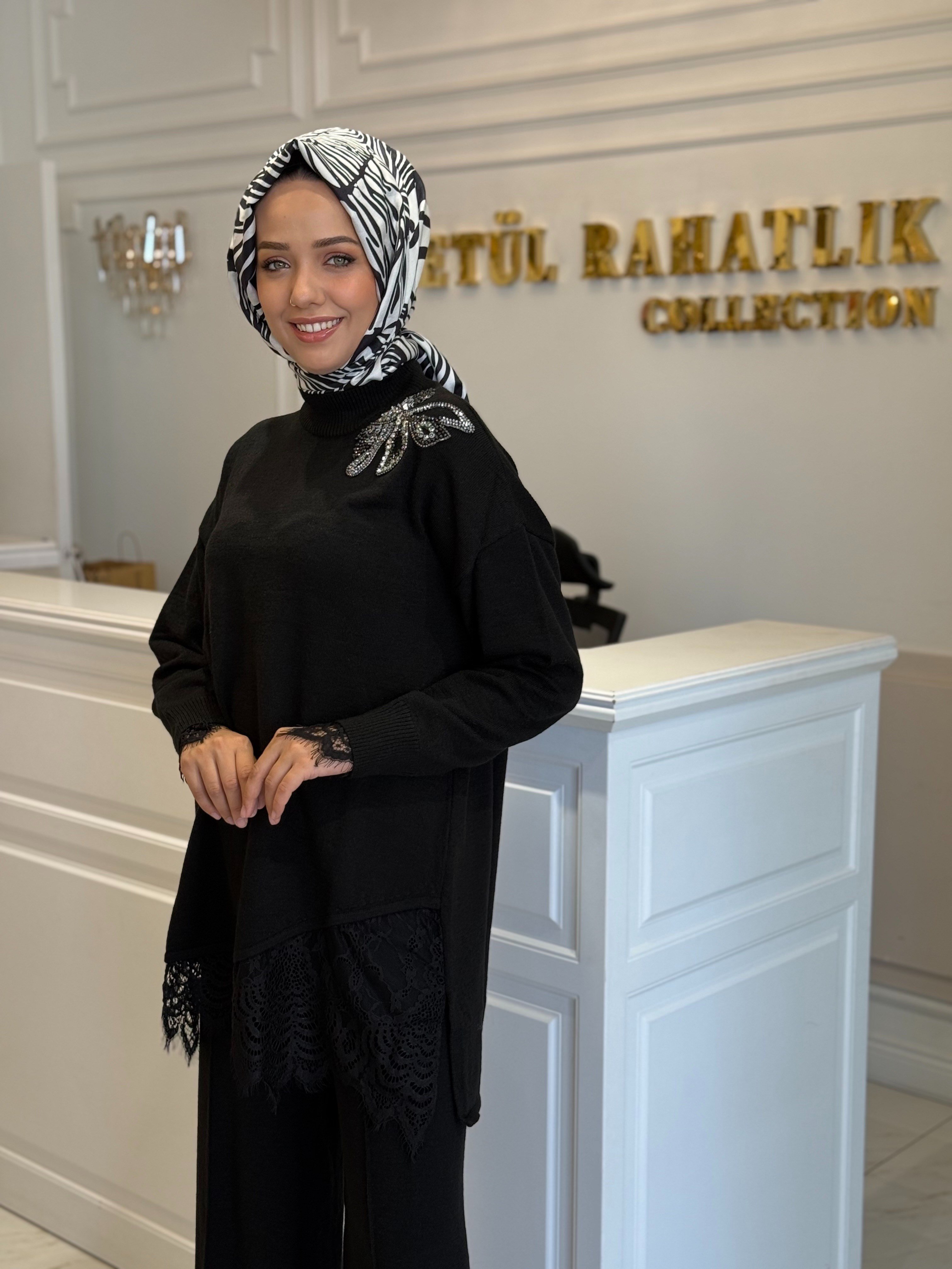 MY312 6206 YAKASI TAŞLI DANTELLİ TRİKO TAKIM SİYAH