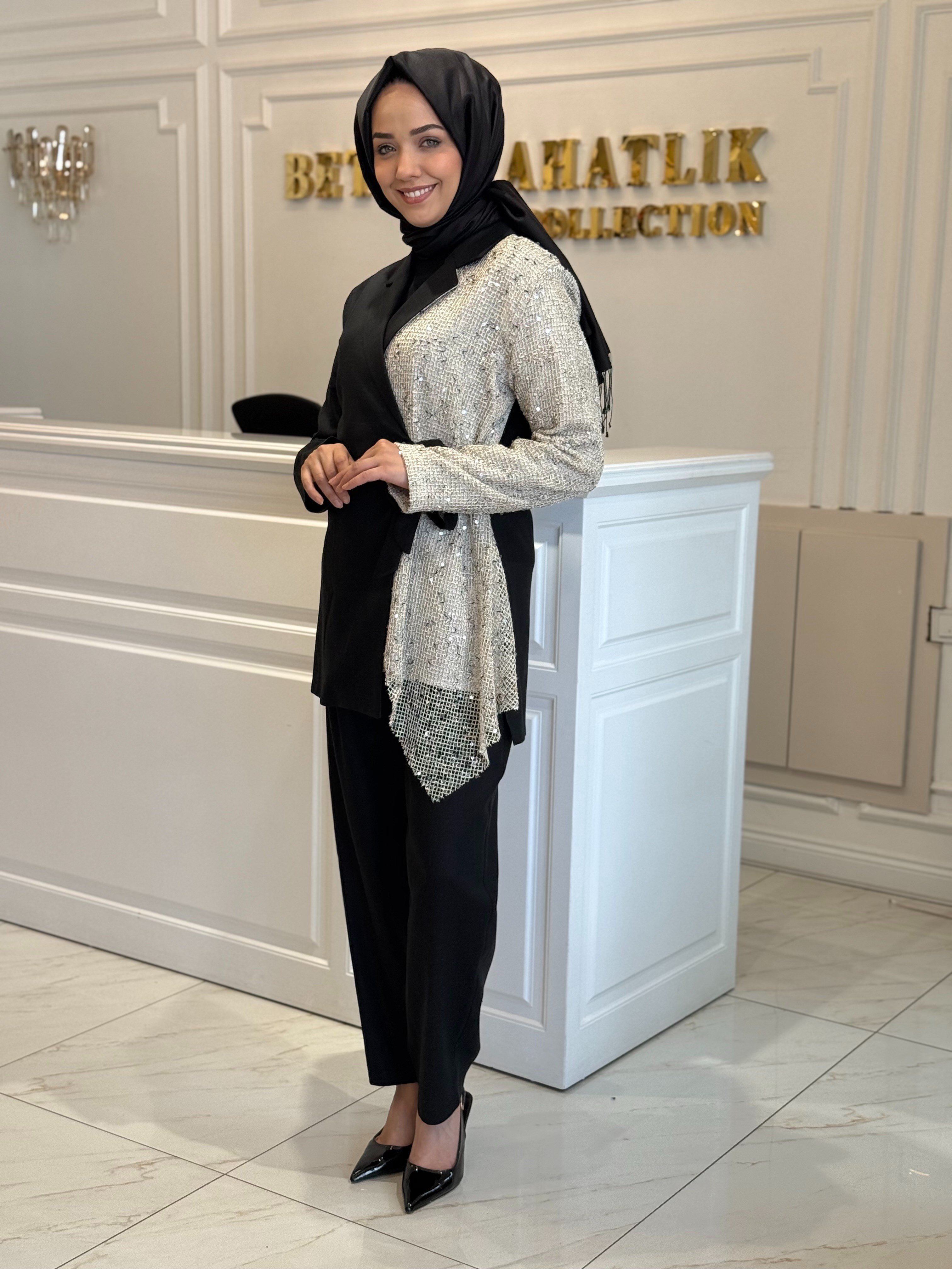 Tığ Triko File Detaylı Blazer Takım Siyah