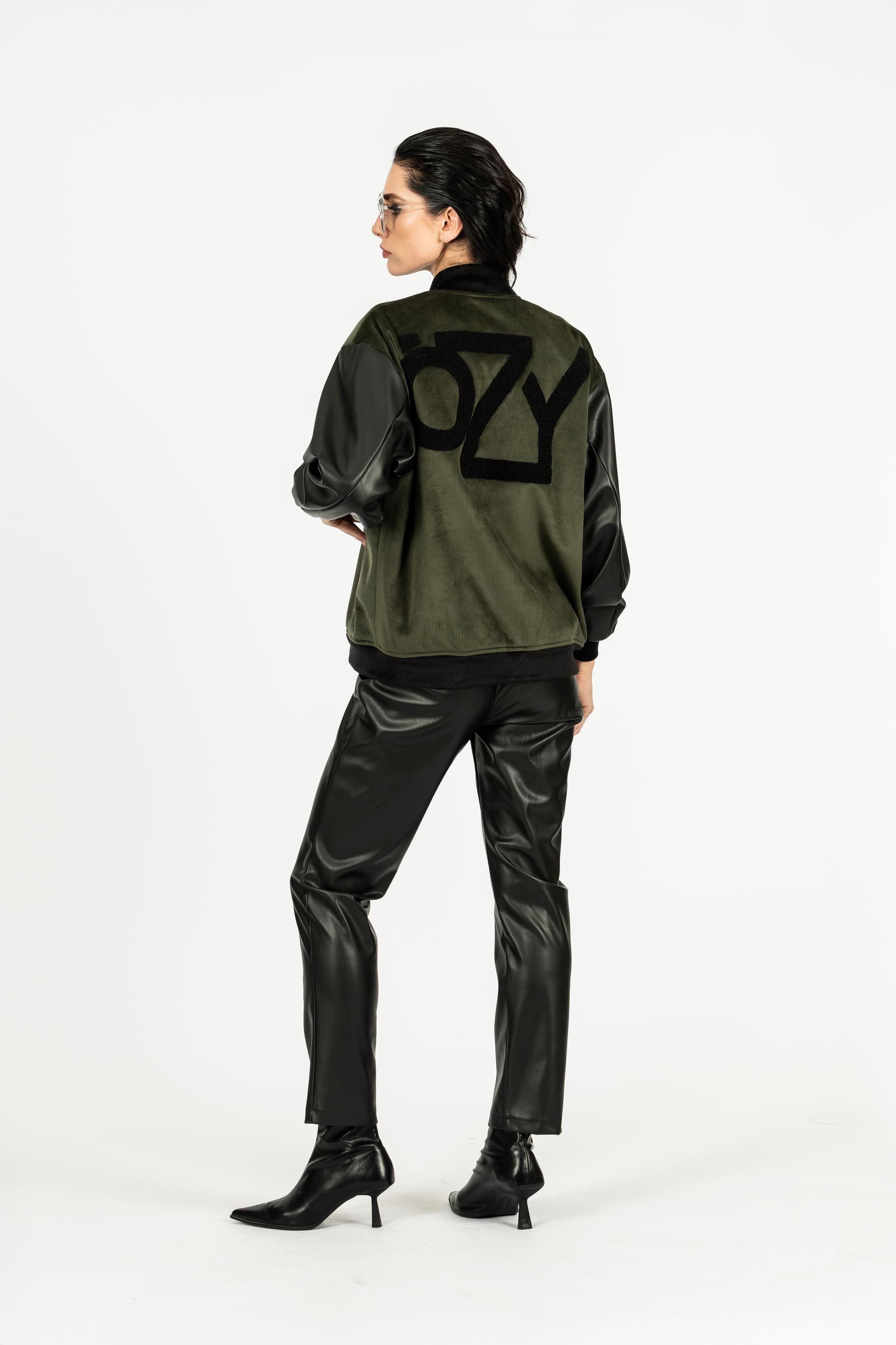 Barbara Bomber Mont
